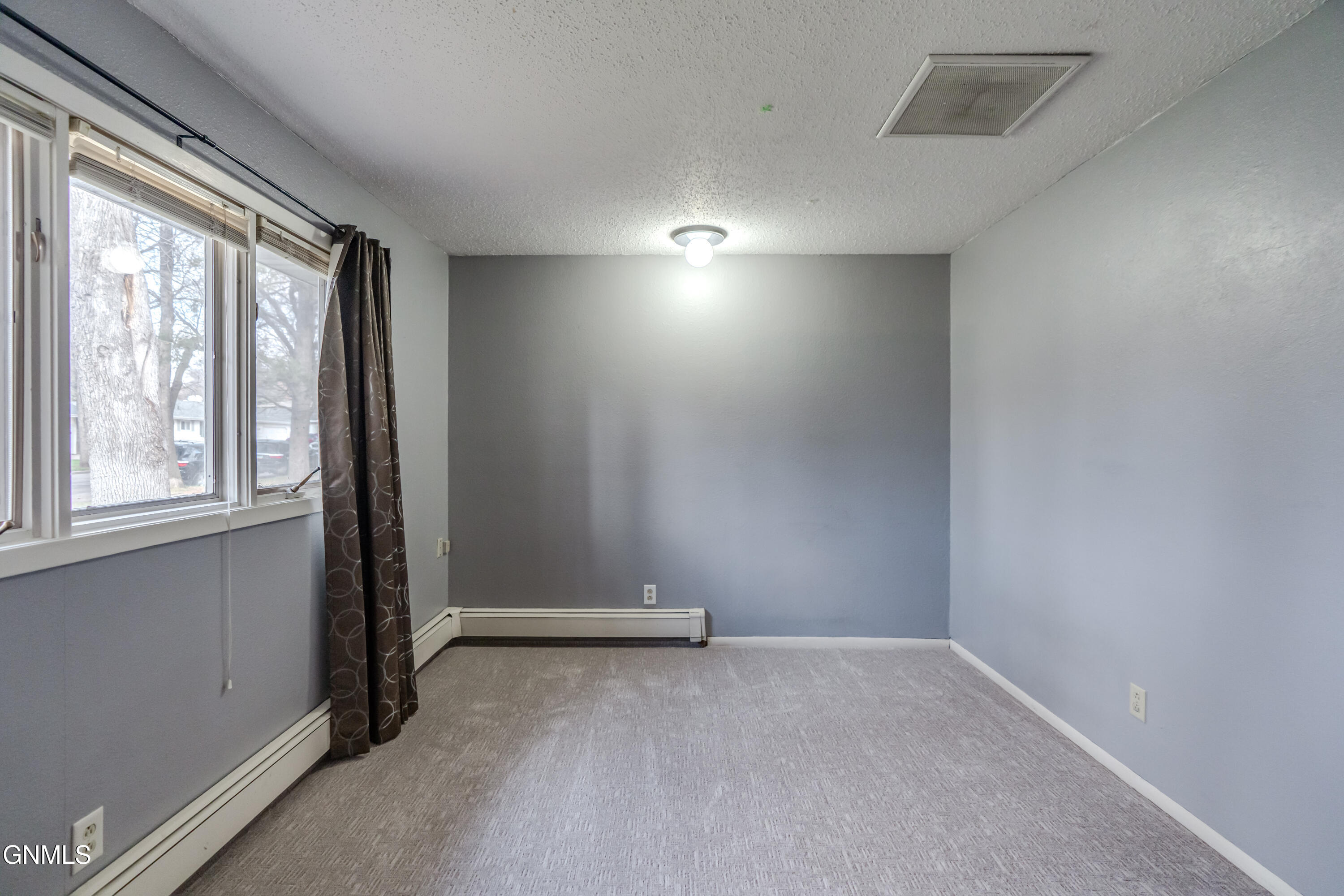 property viewer photo 5