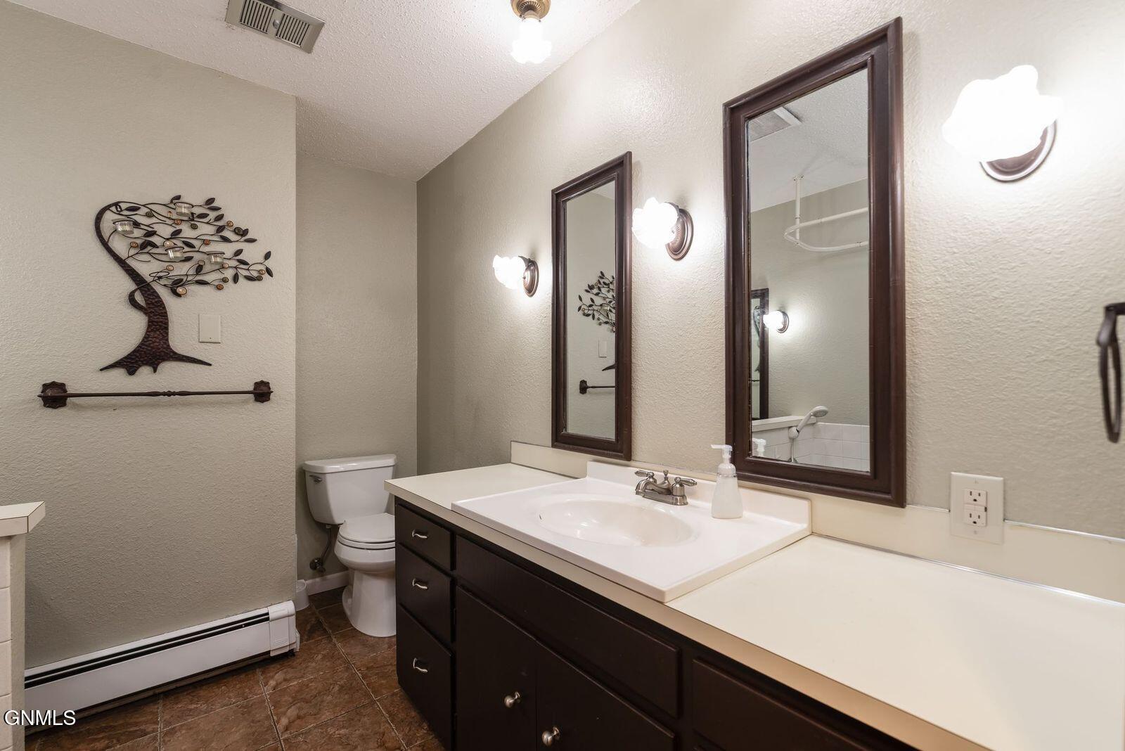 property viewer photo 7
