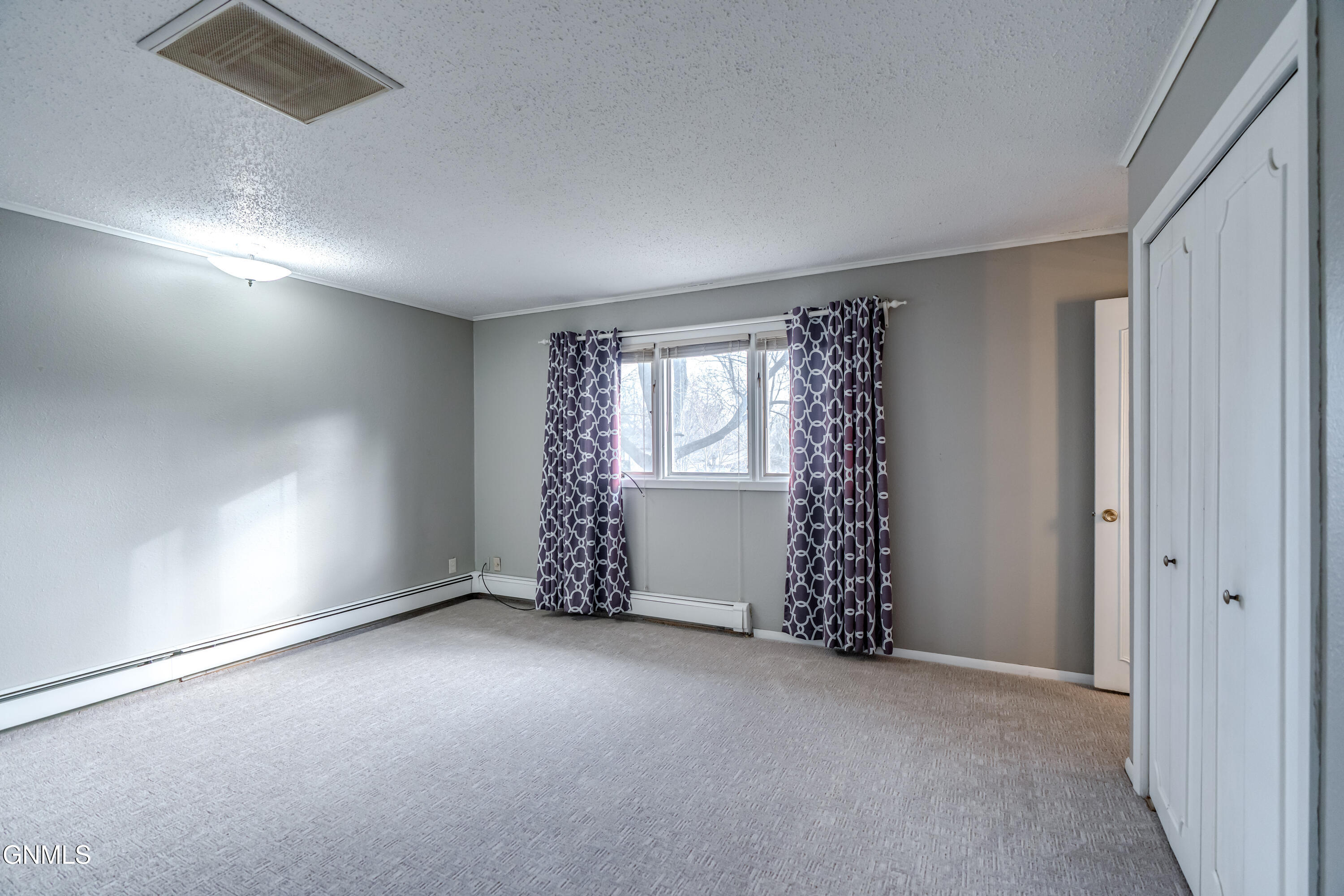 property viewer photo 9