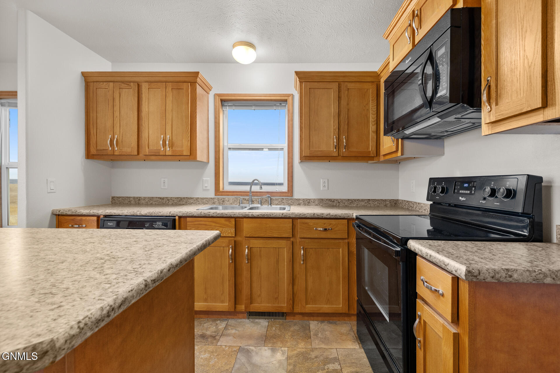 property viewer photo 10