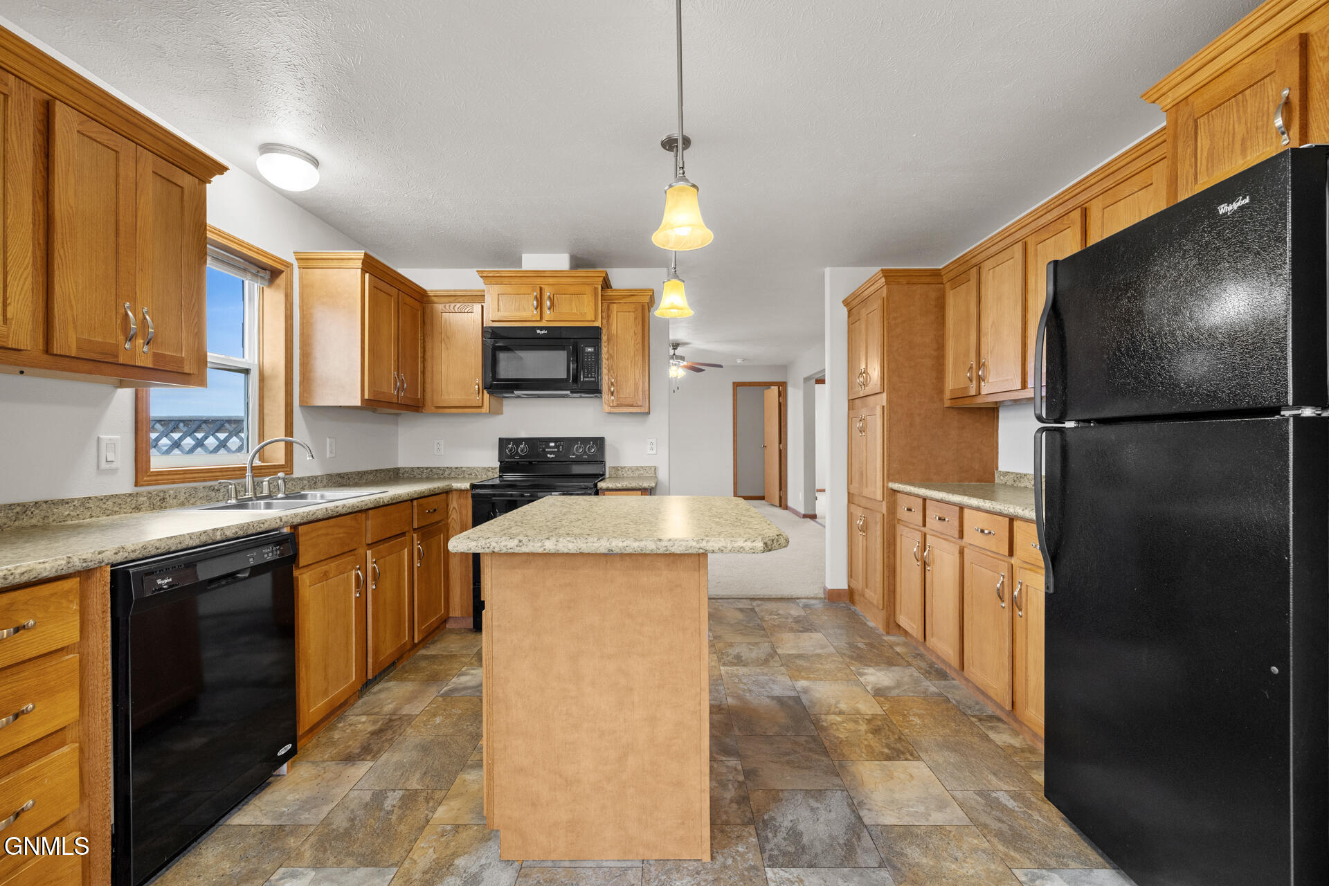 property viewer photo 12