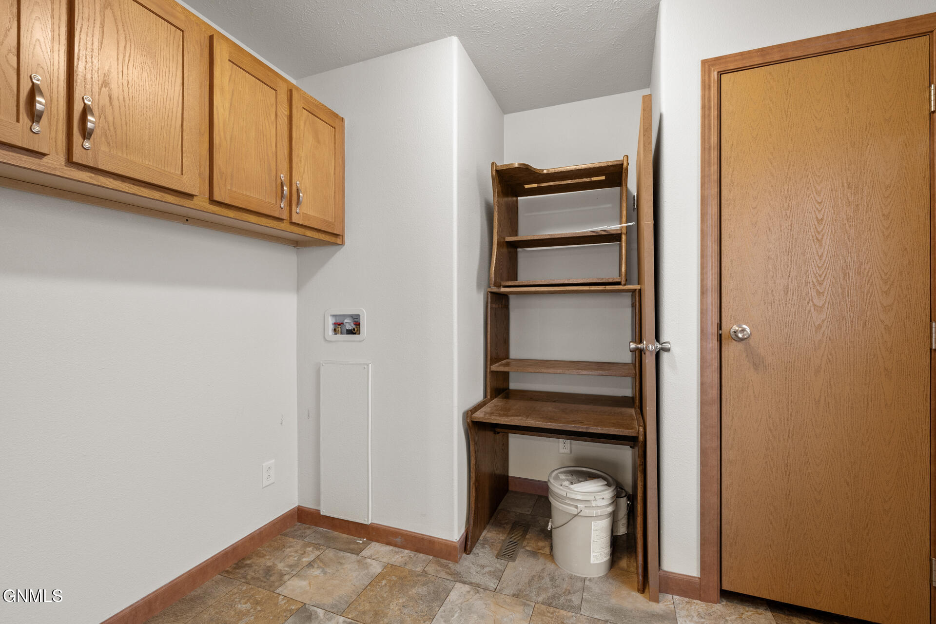 property viewer photo 15