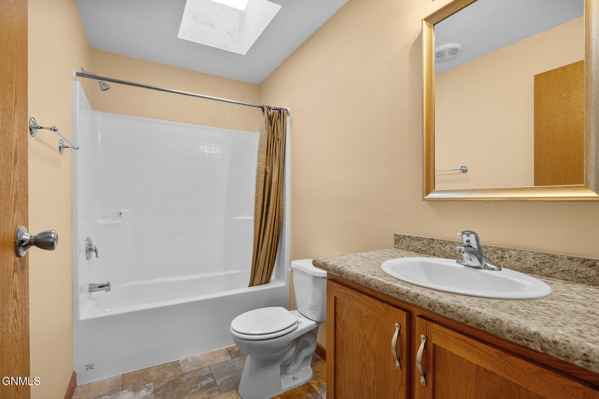 property viewer photo 21