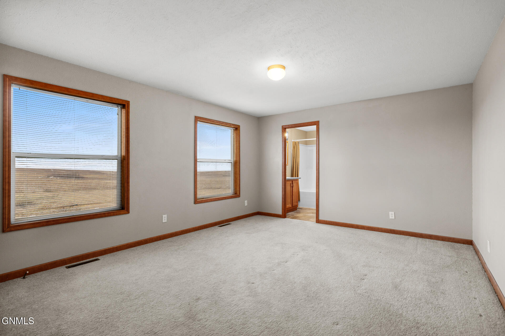 property viewer photo 22
