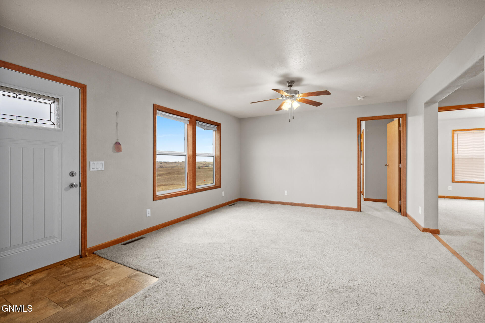 property viewer photo 7