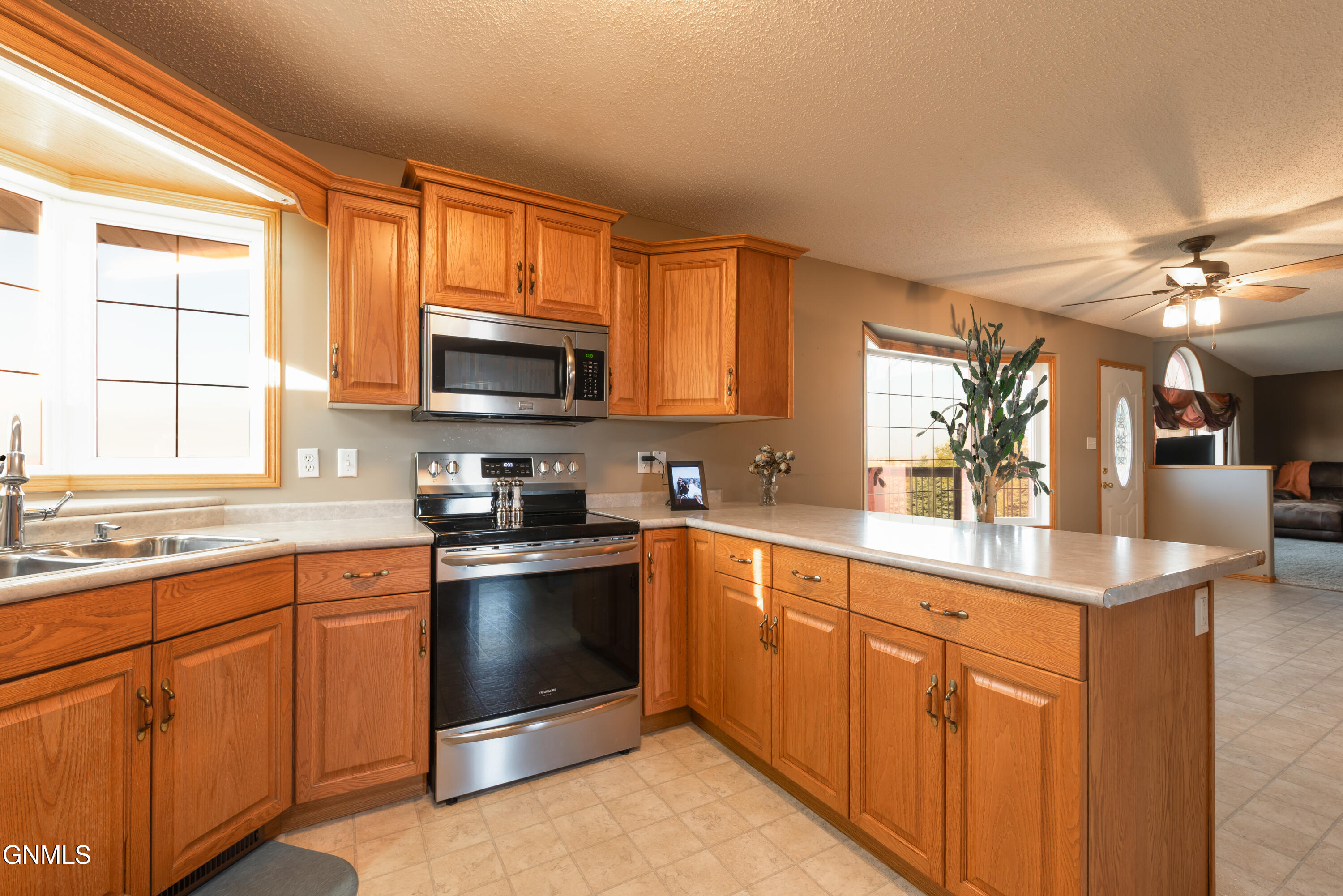 property viewer photo 11