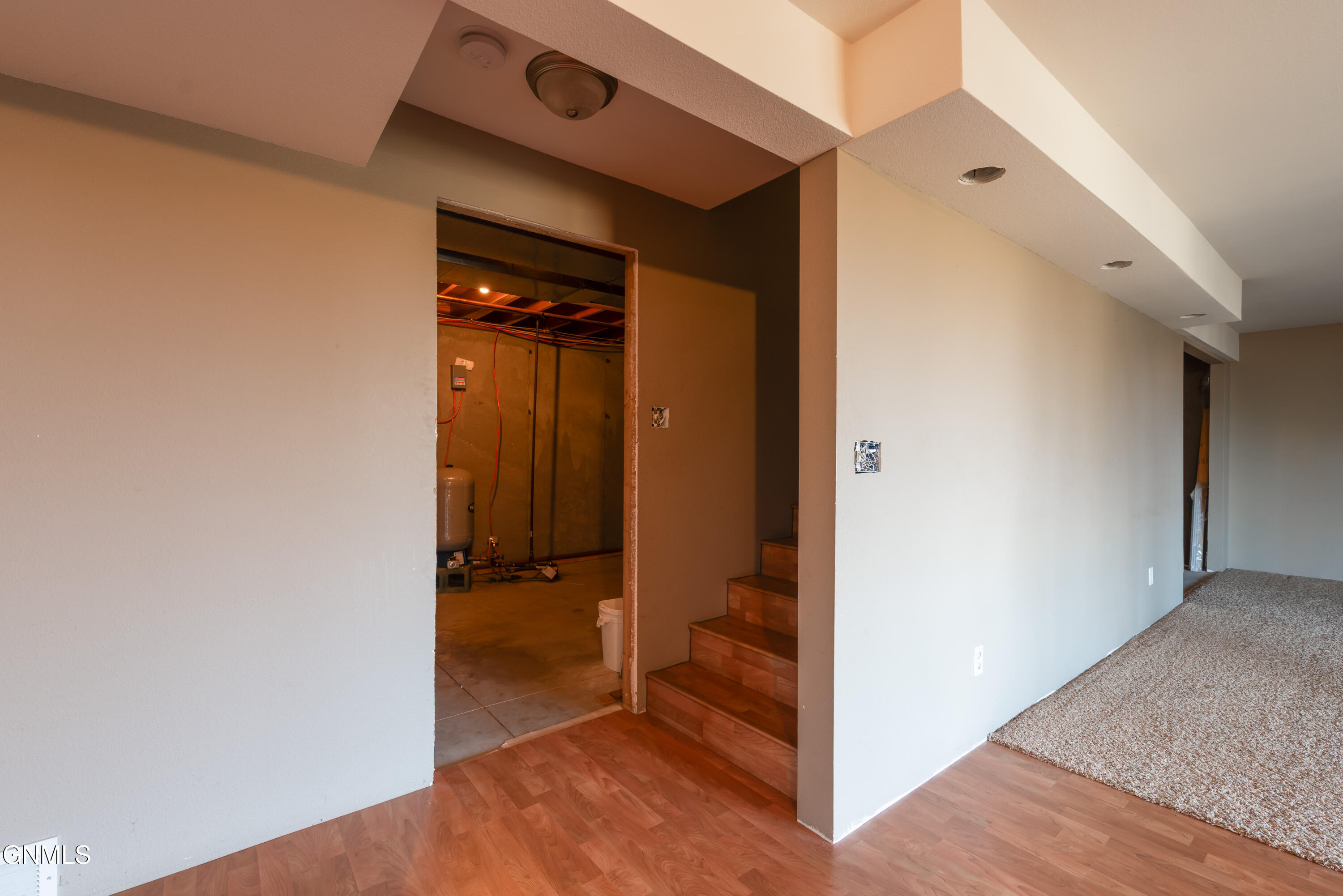 property viewer photo 22
