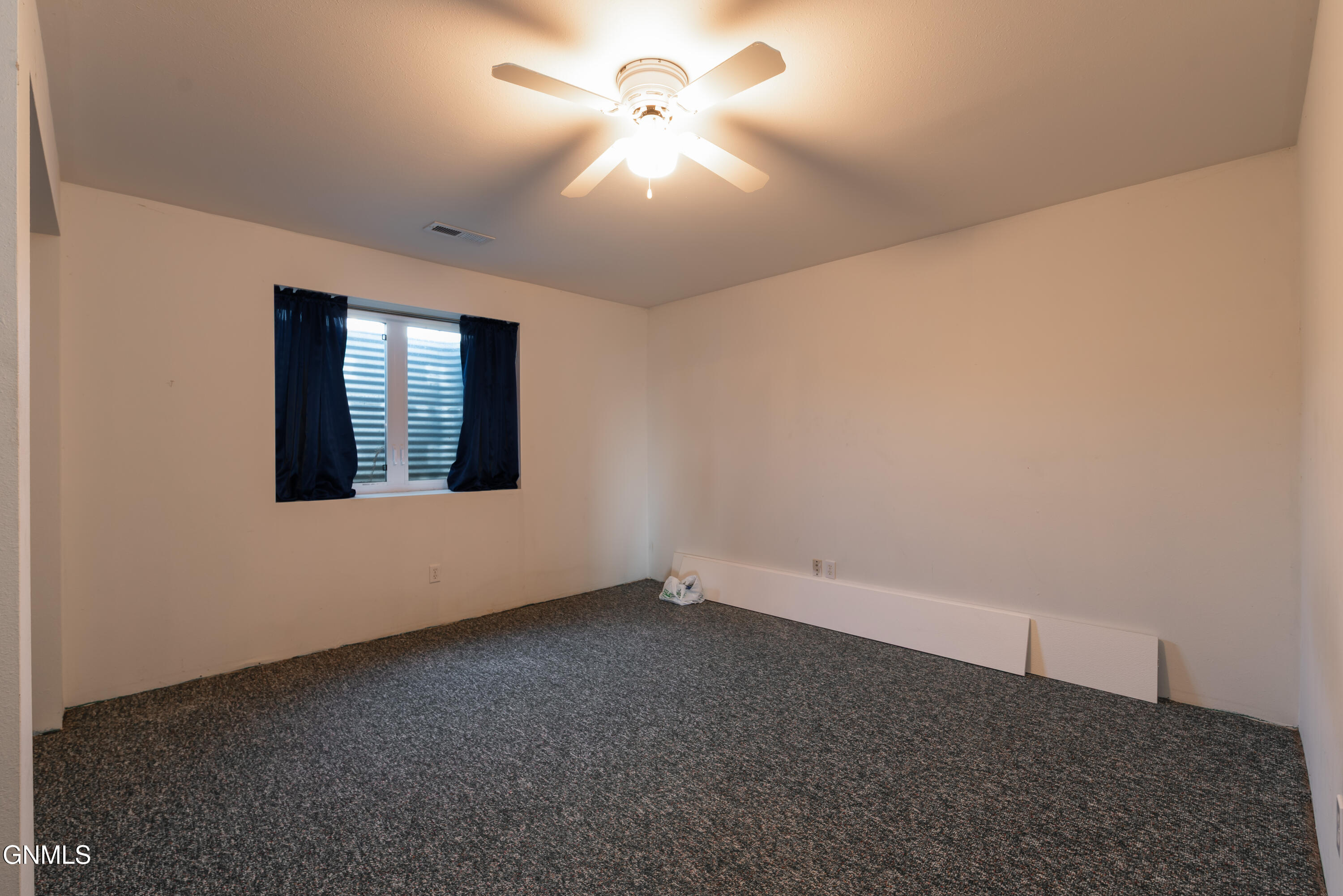 property viewer photo 27