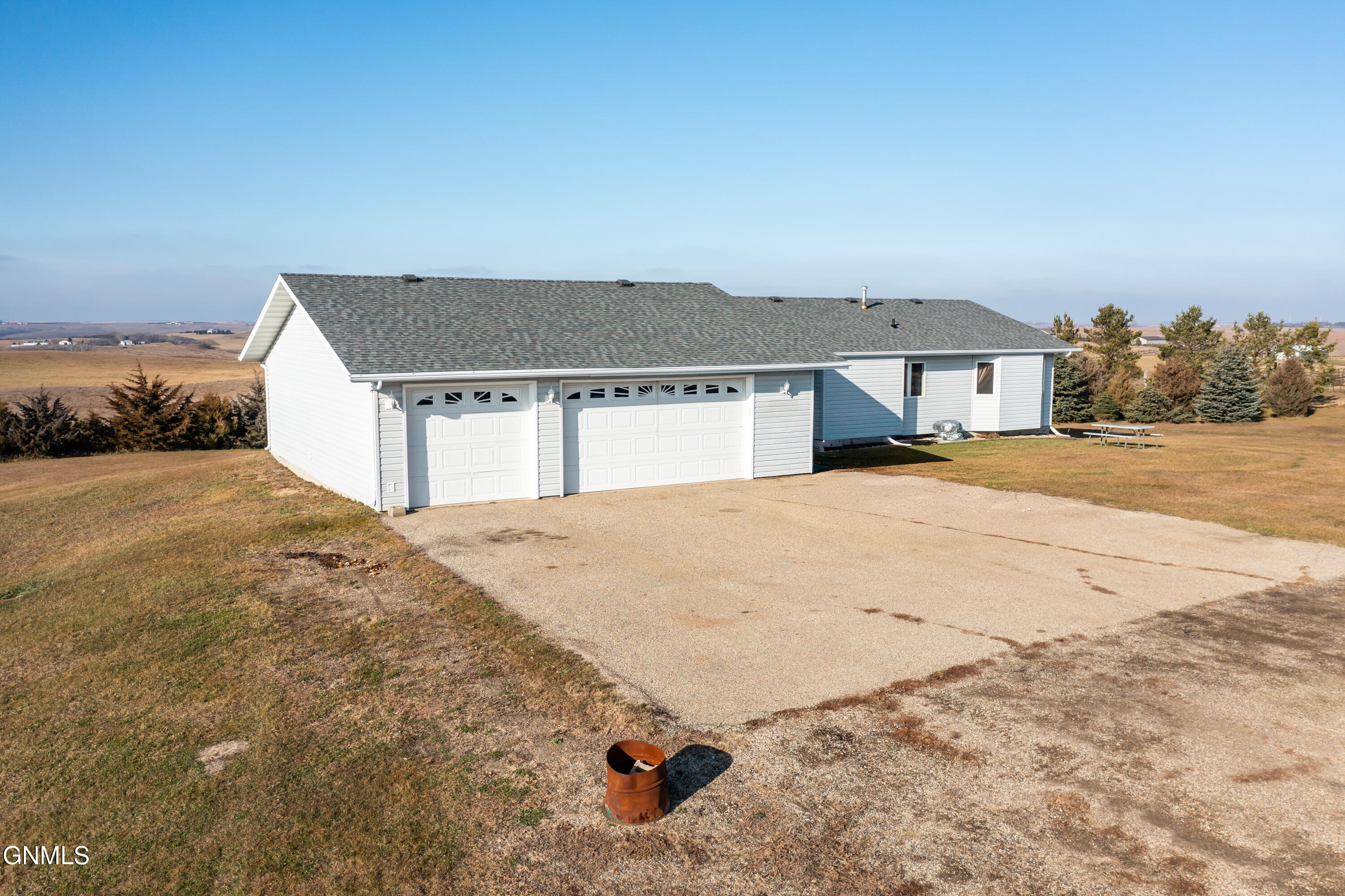 property viewer photo 3