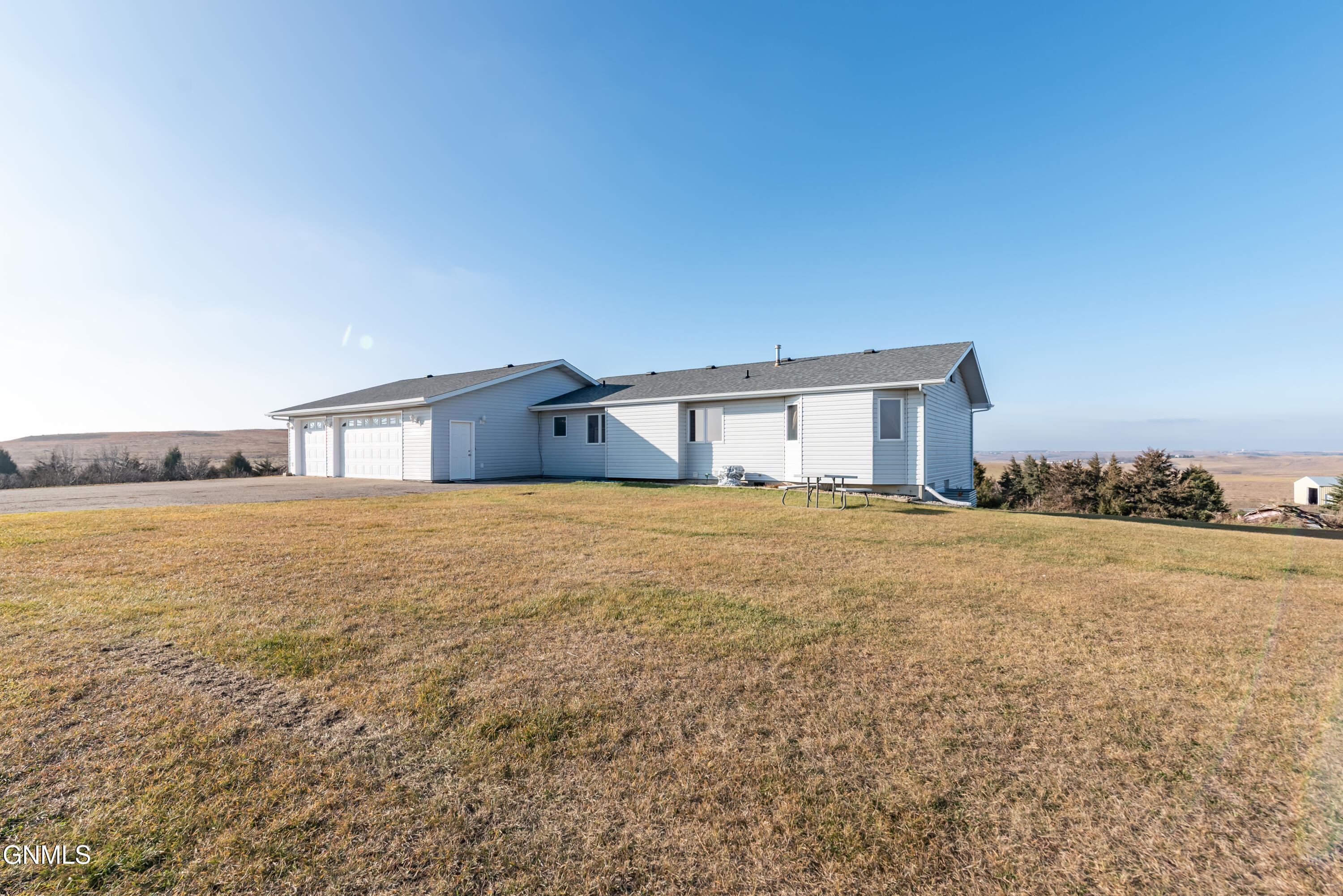 property viewer photo 5