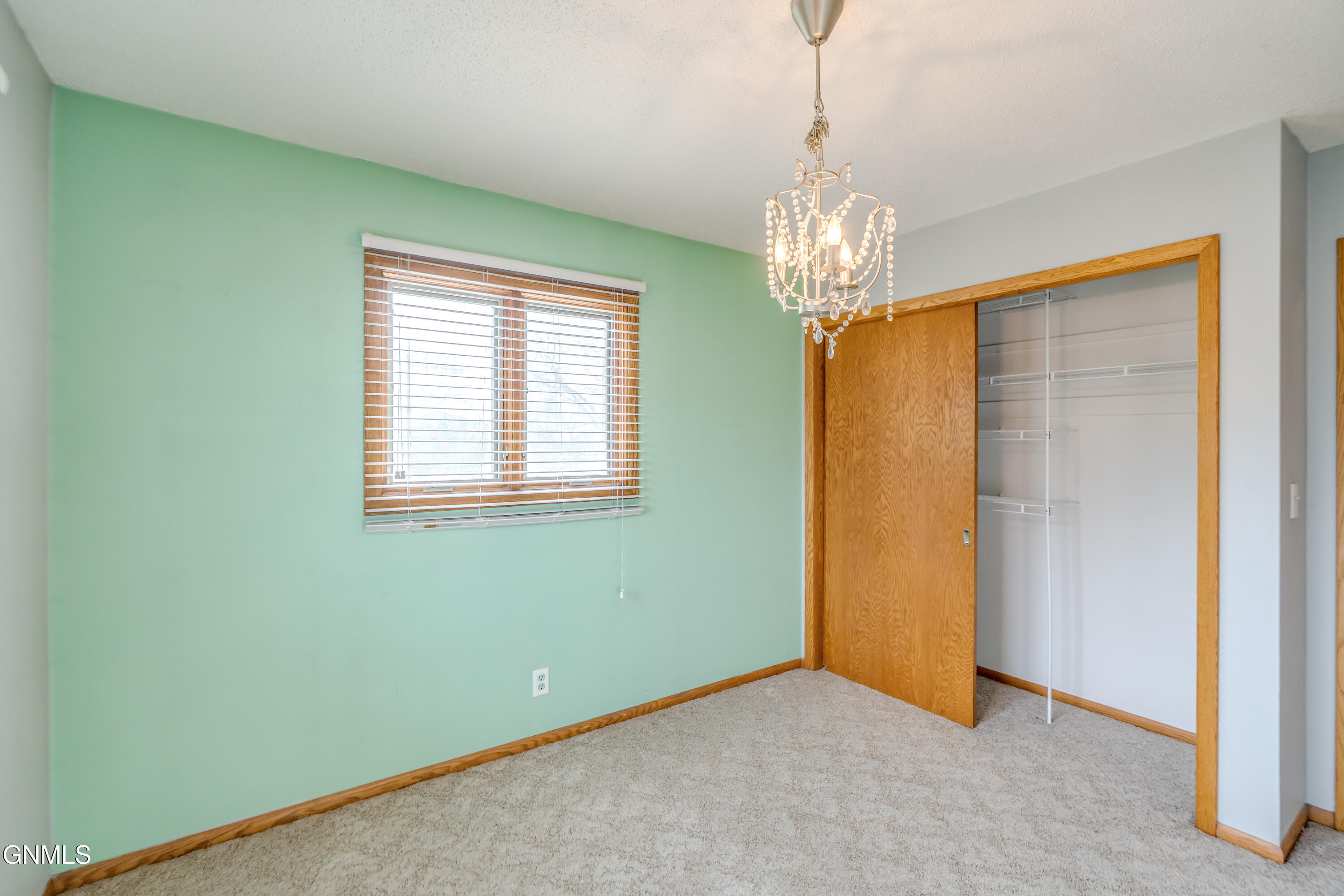 property viewer photo 11
