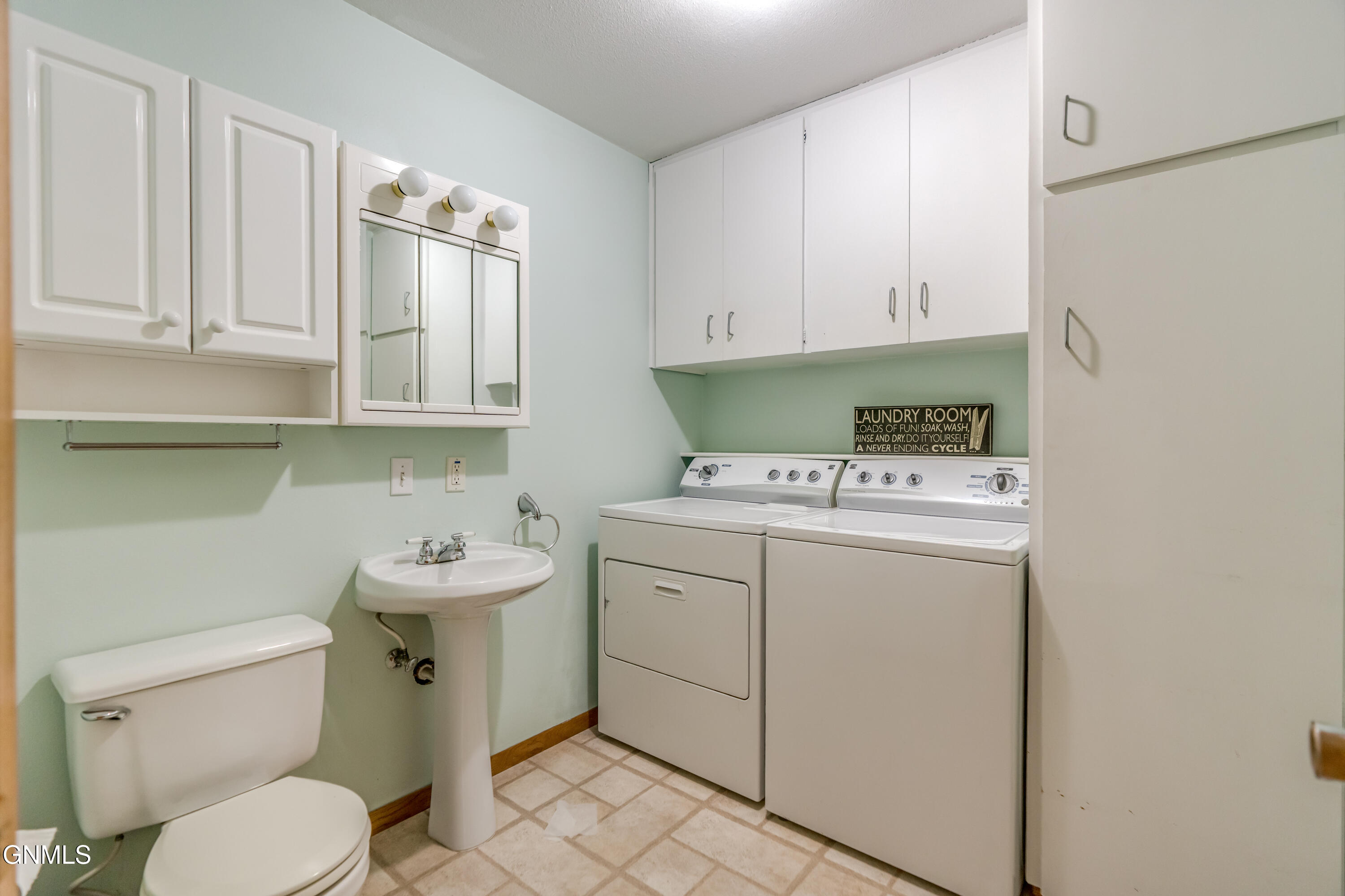 property viewer photo 12