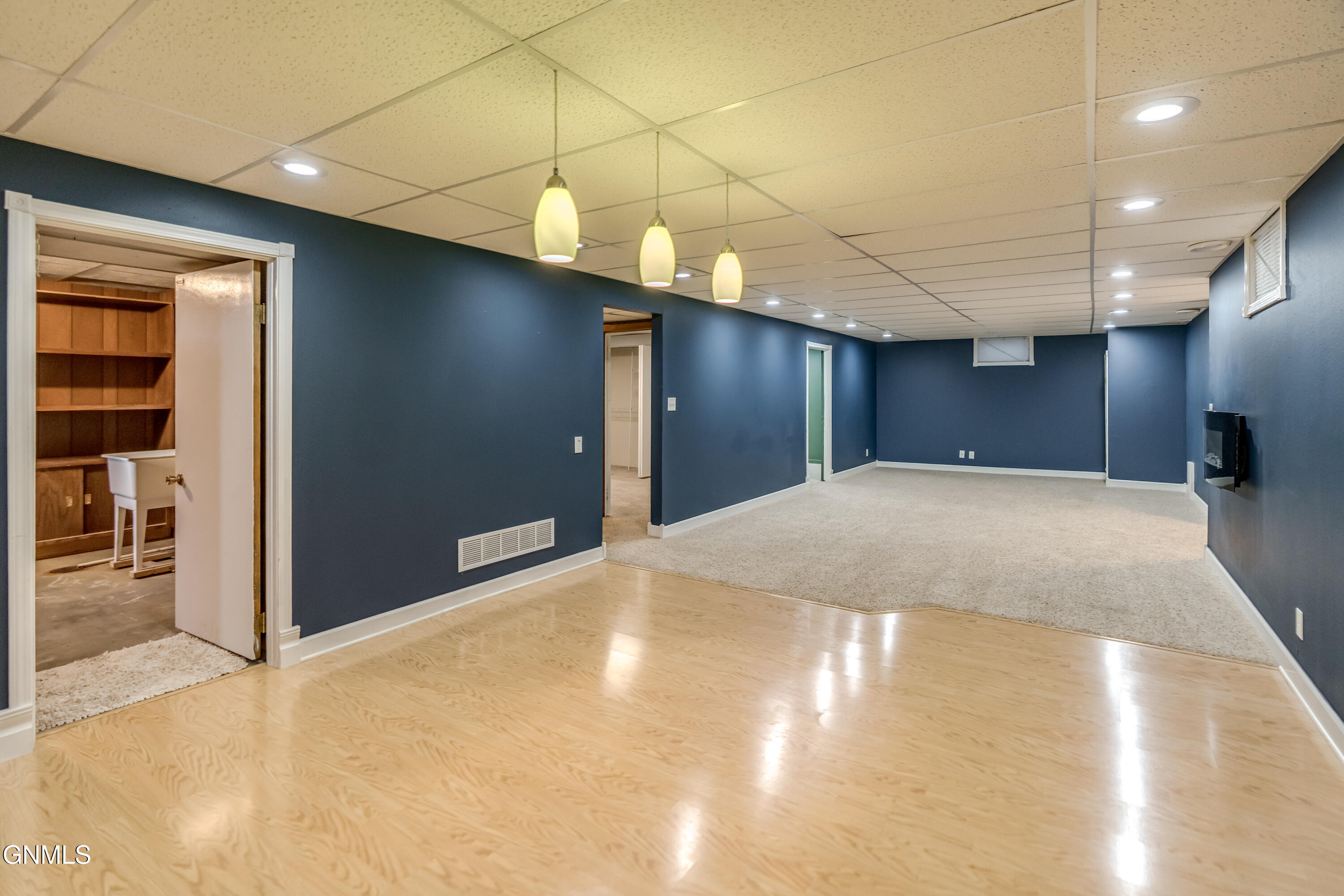 property viewer photo 15