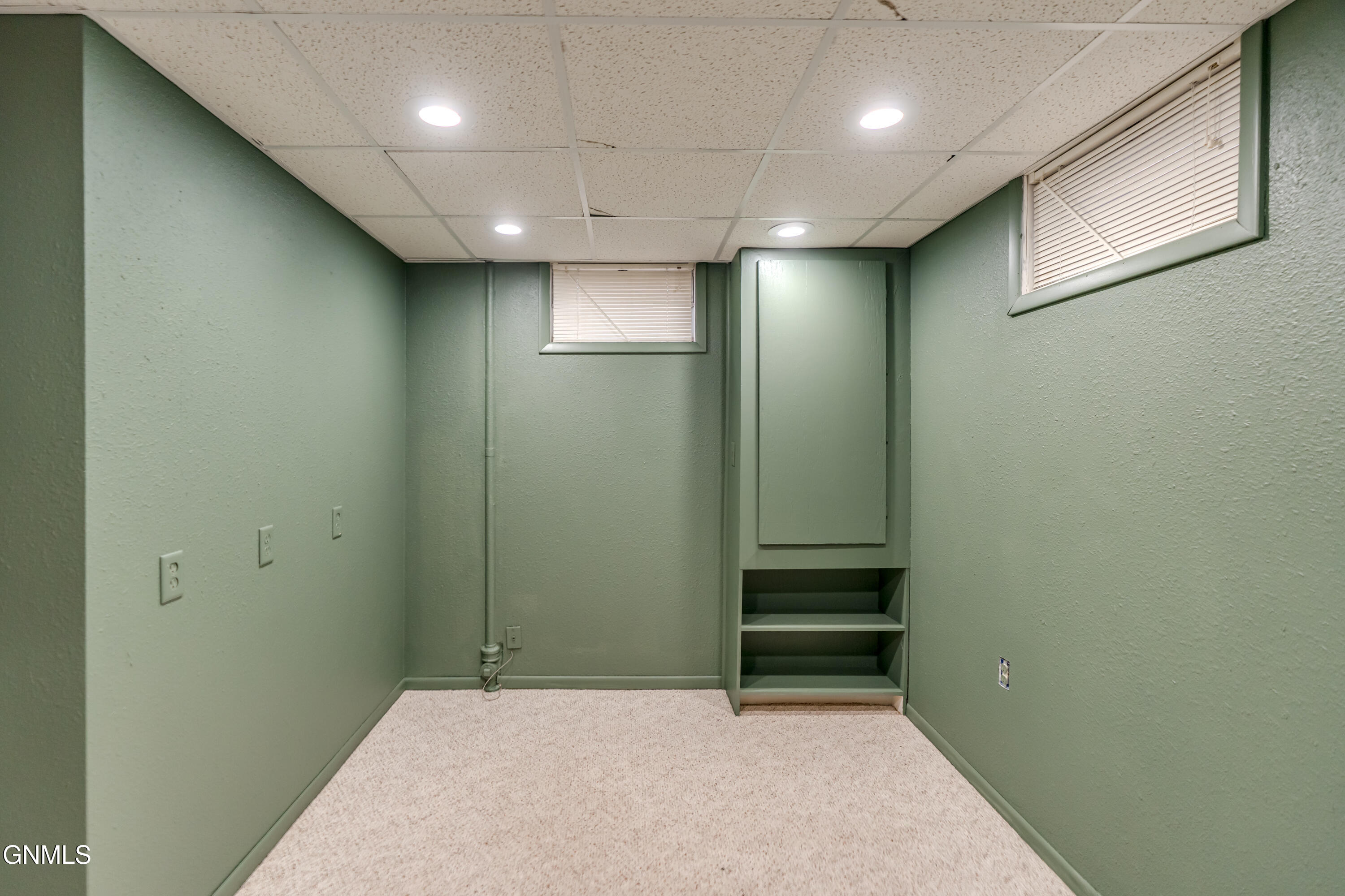 property viewer photo 18