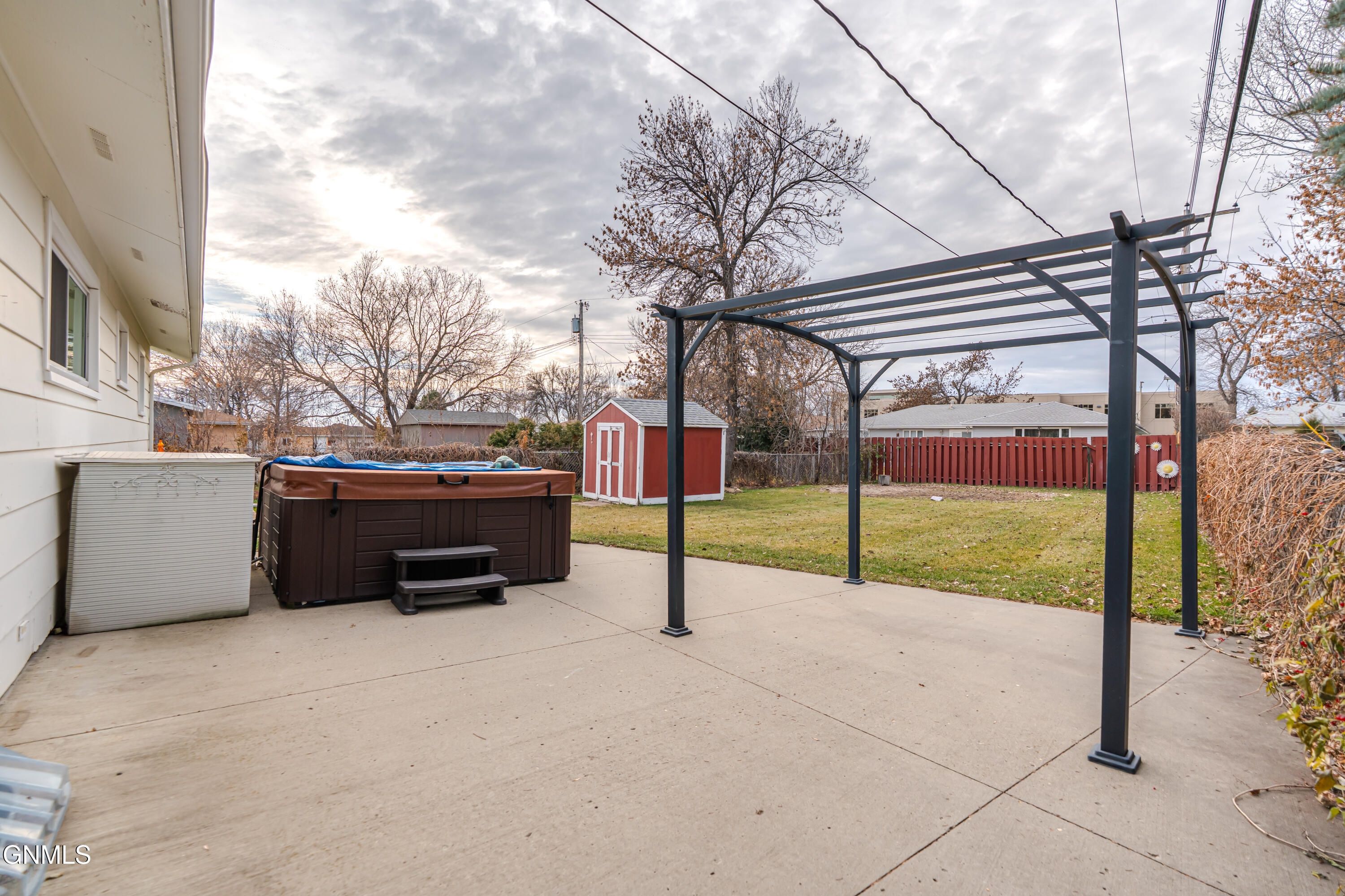 property viewer photo 32