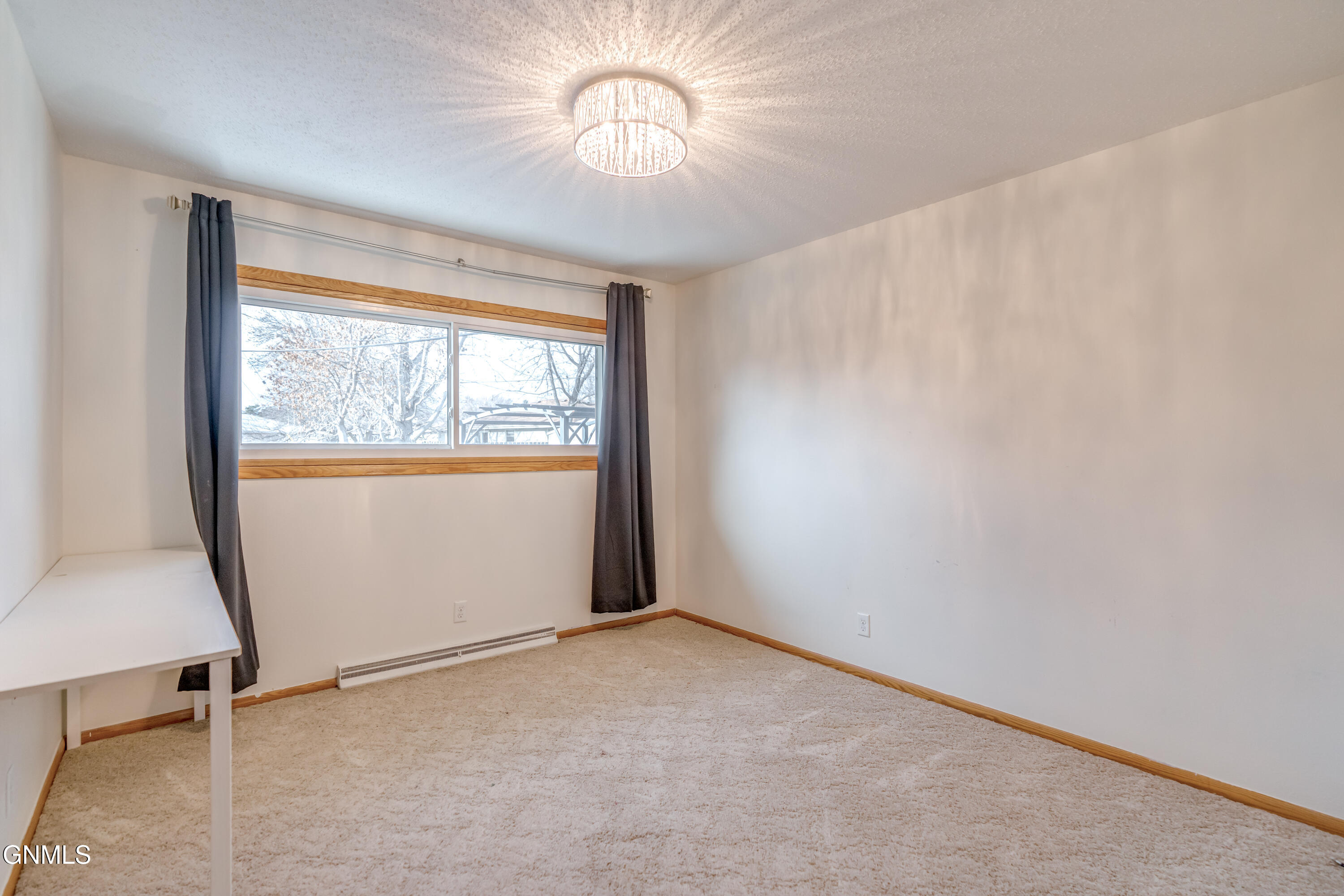 property viewer photo 8