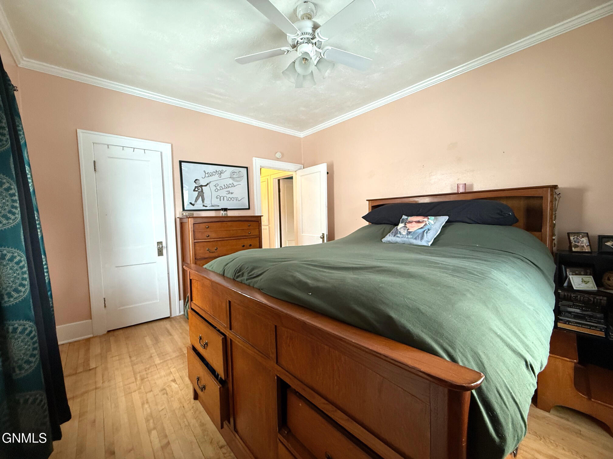 property viewer photo 15