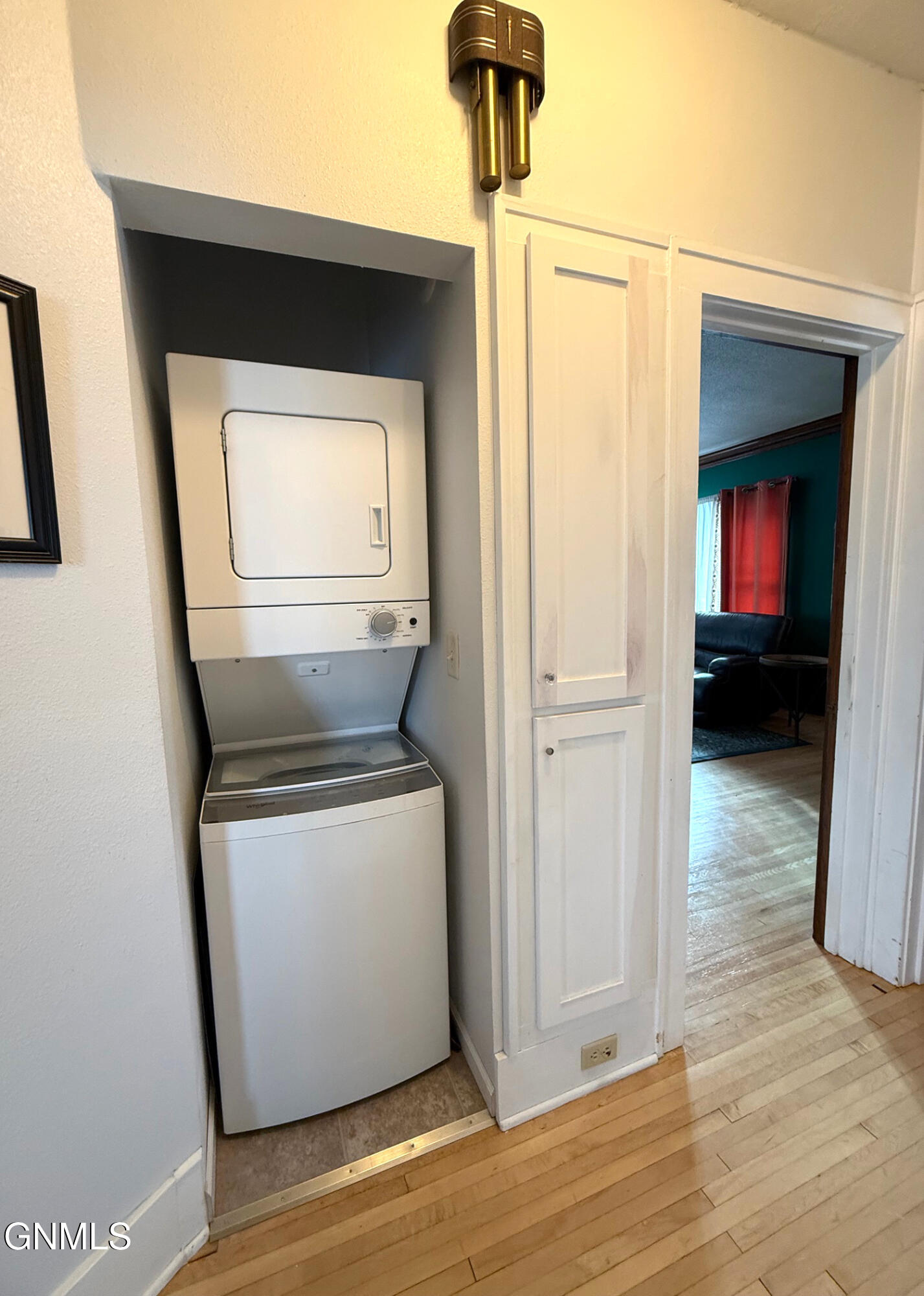 property viewer photo 17