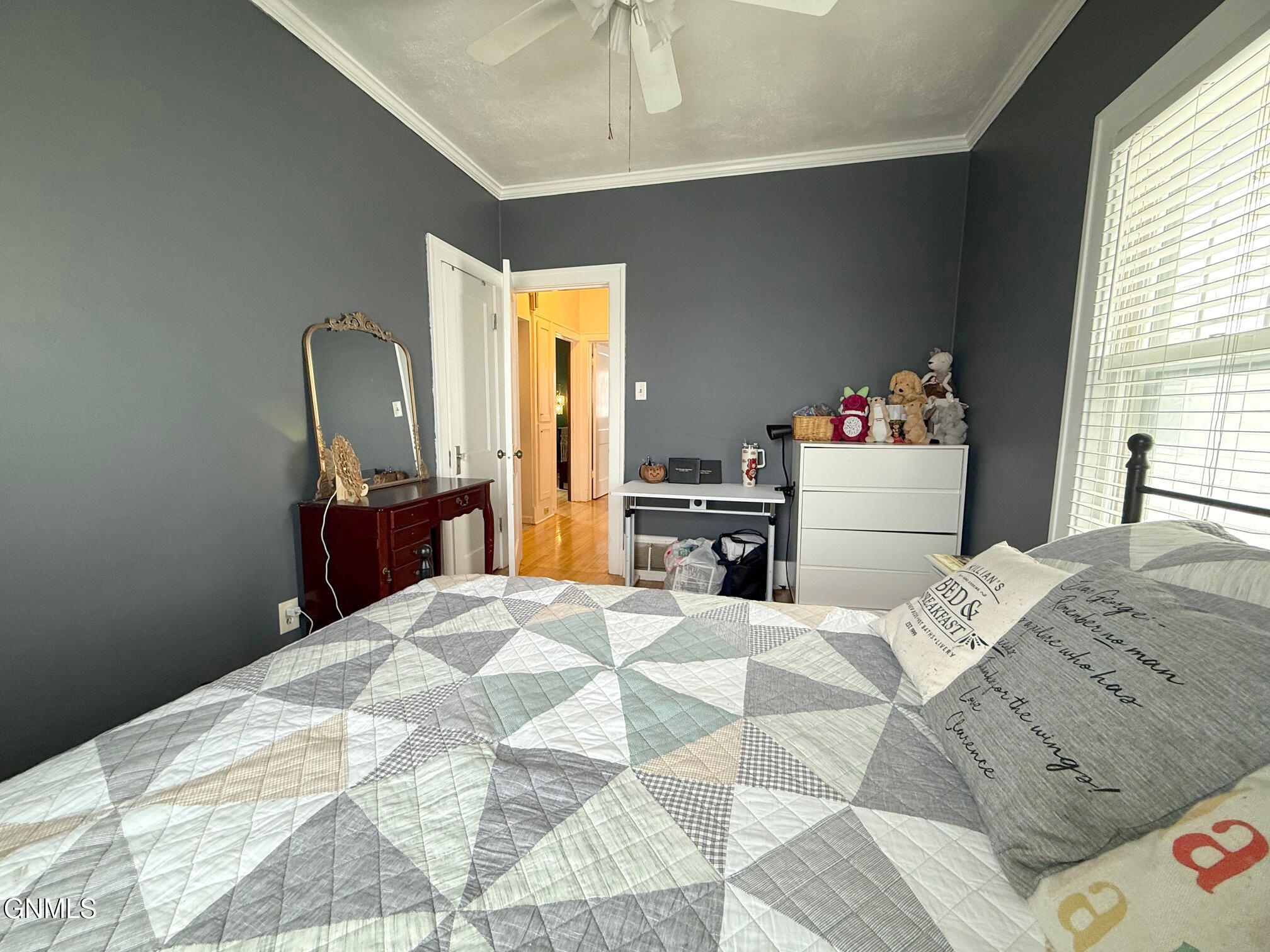 property viewer photo 20