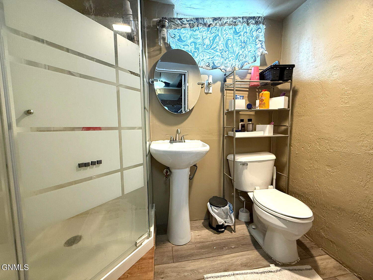 property viewer photo 22