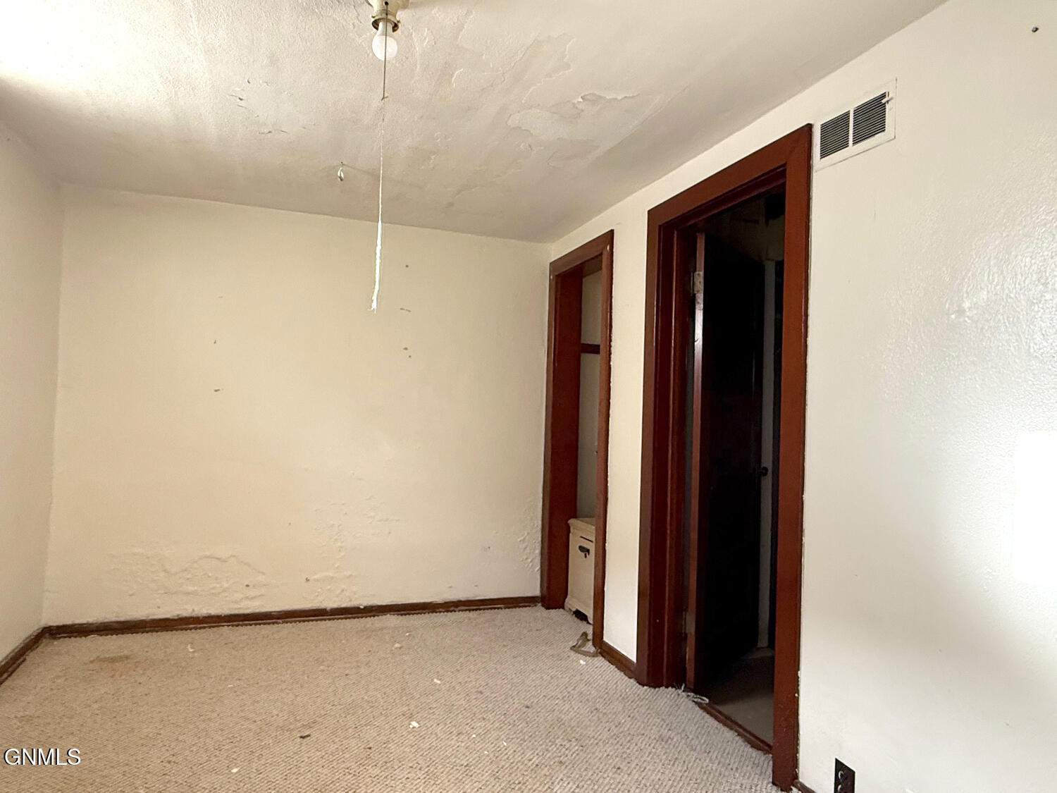 property viewer photo 24