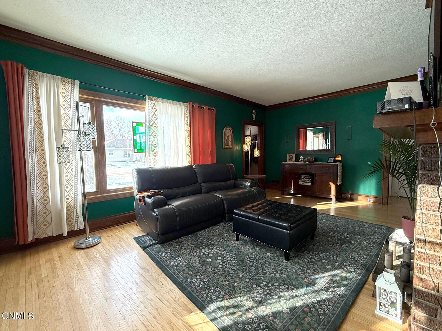 property viewer photo 3