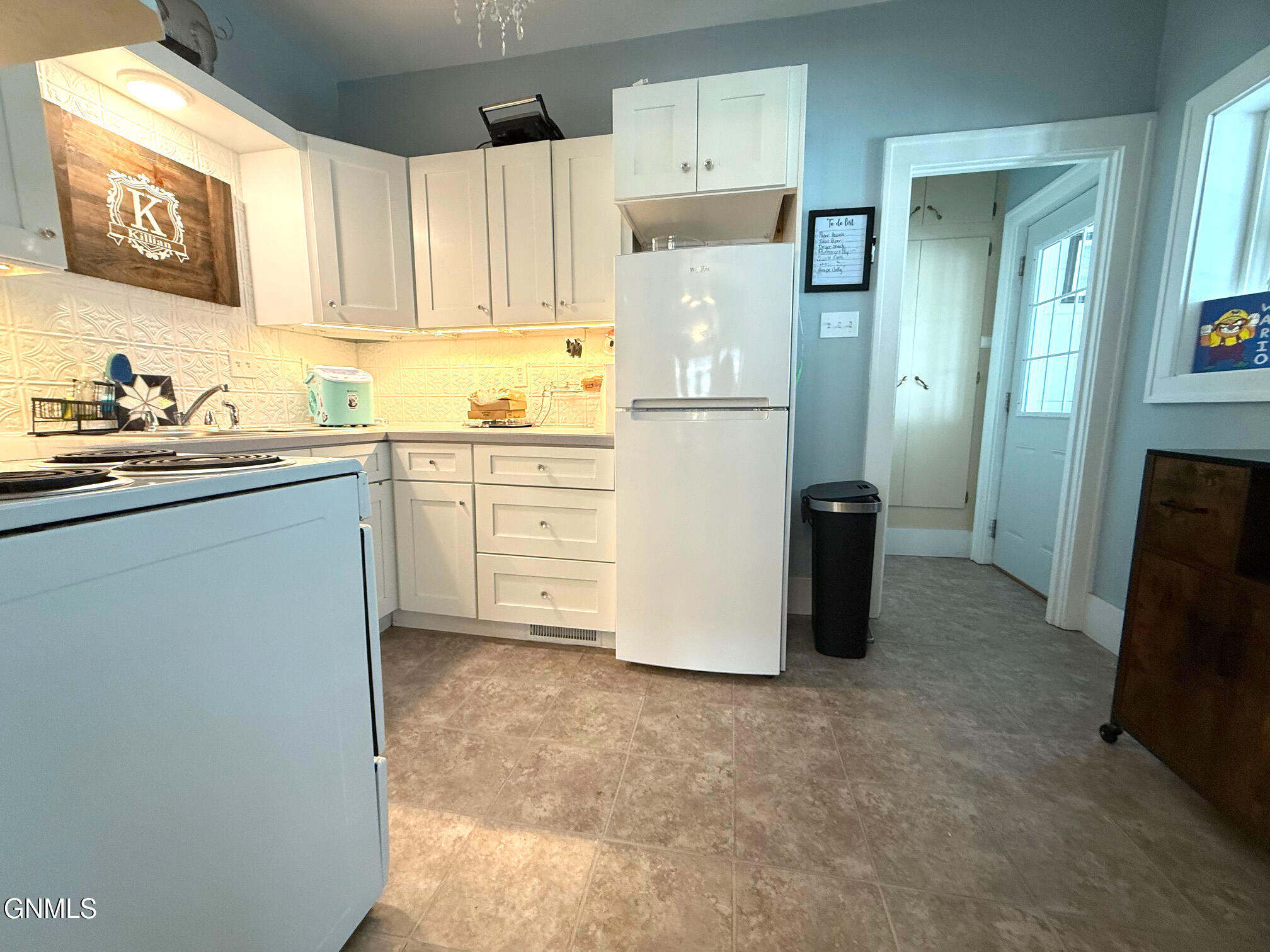 property viewer photo 8