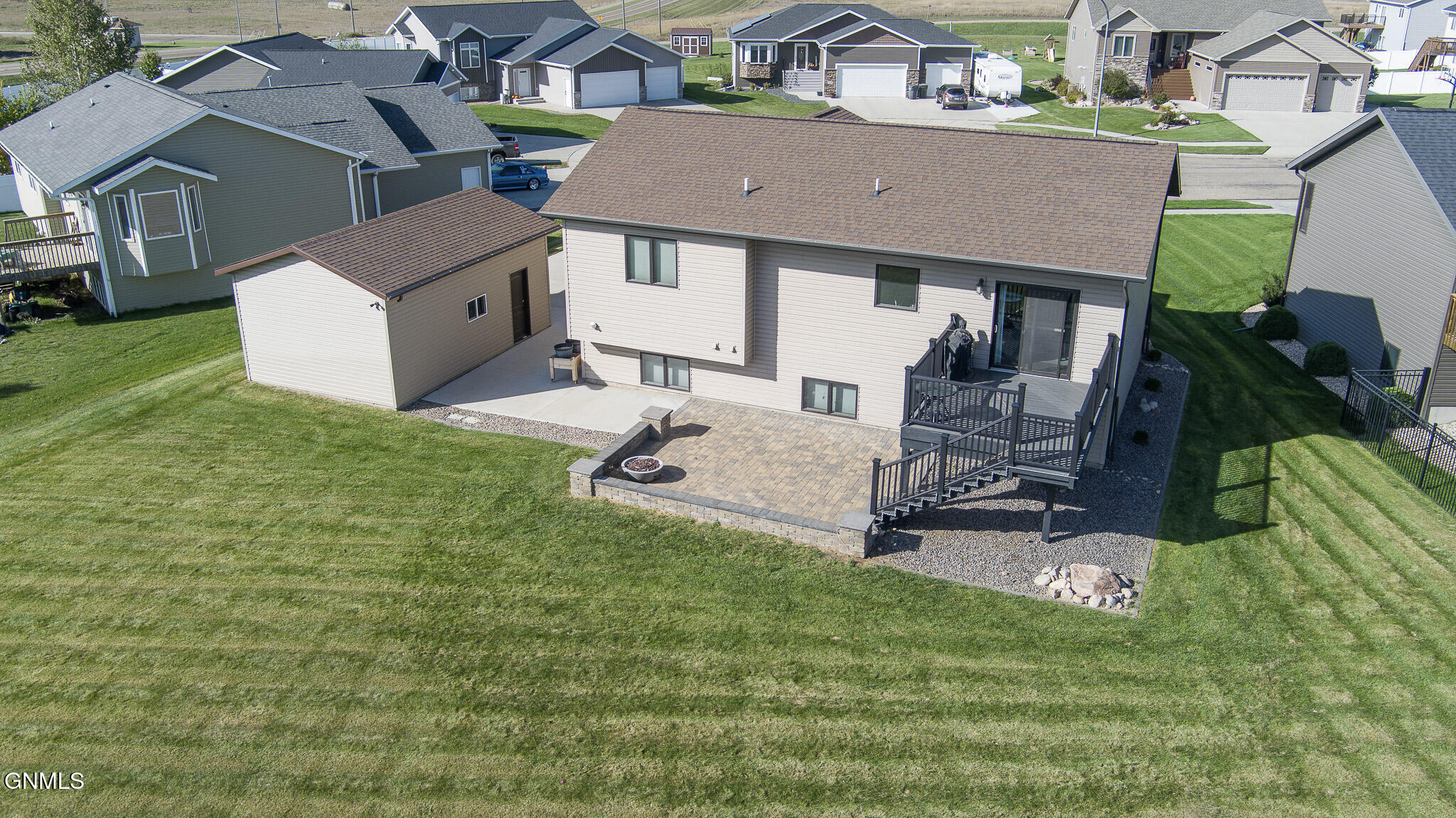 property viewer photo 10