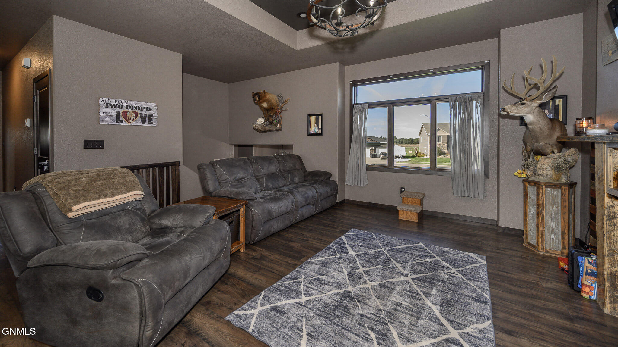 property viewer photo 18