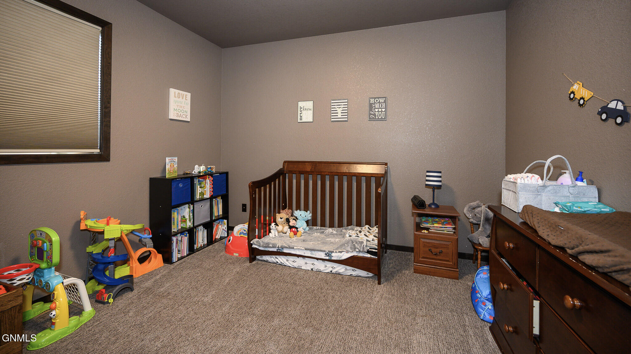 property viewer photo 24