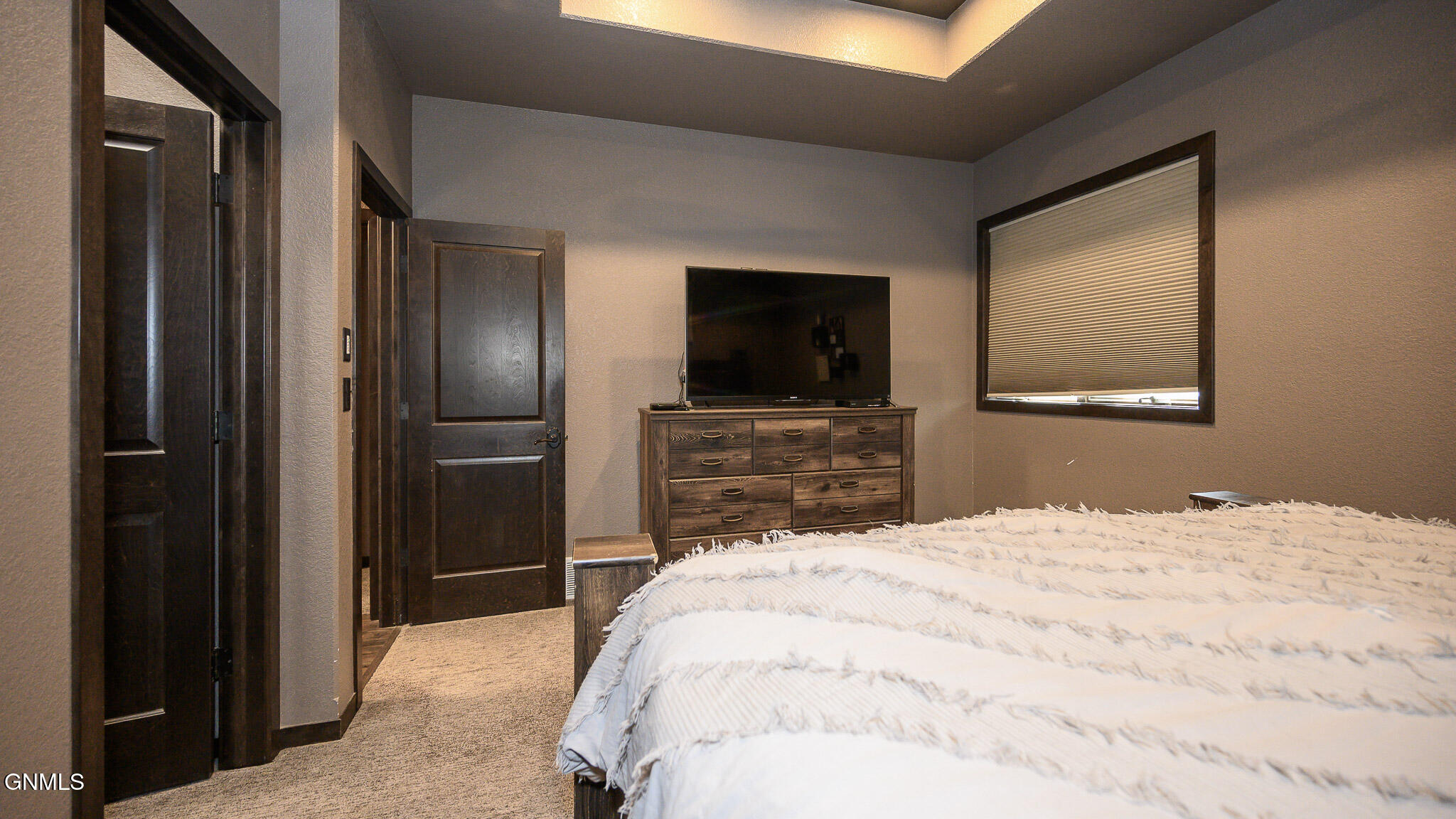 property viewer photo 27