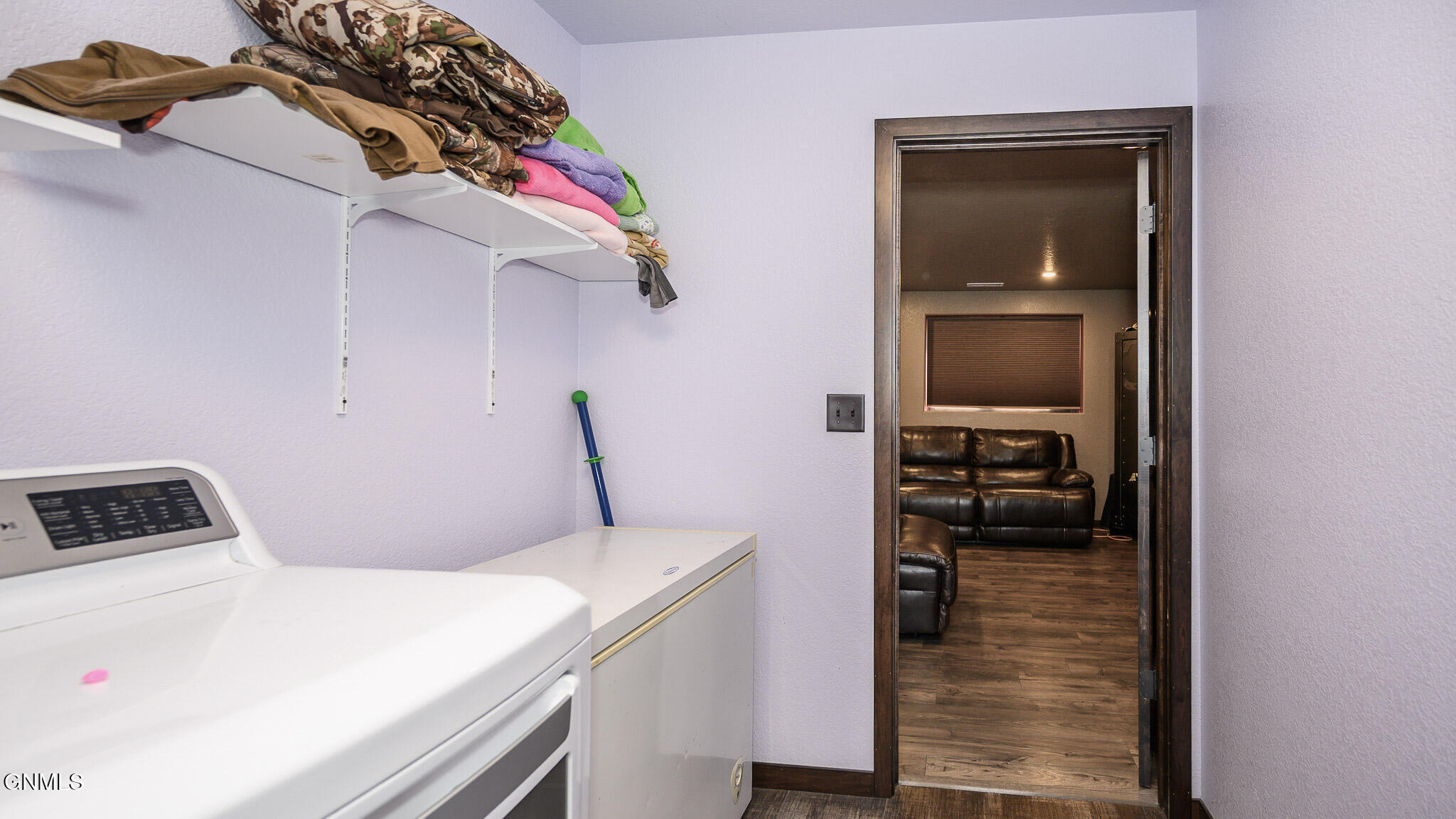 property viewer photo 42