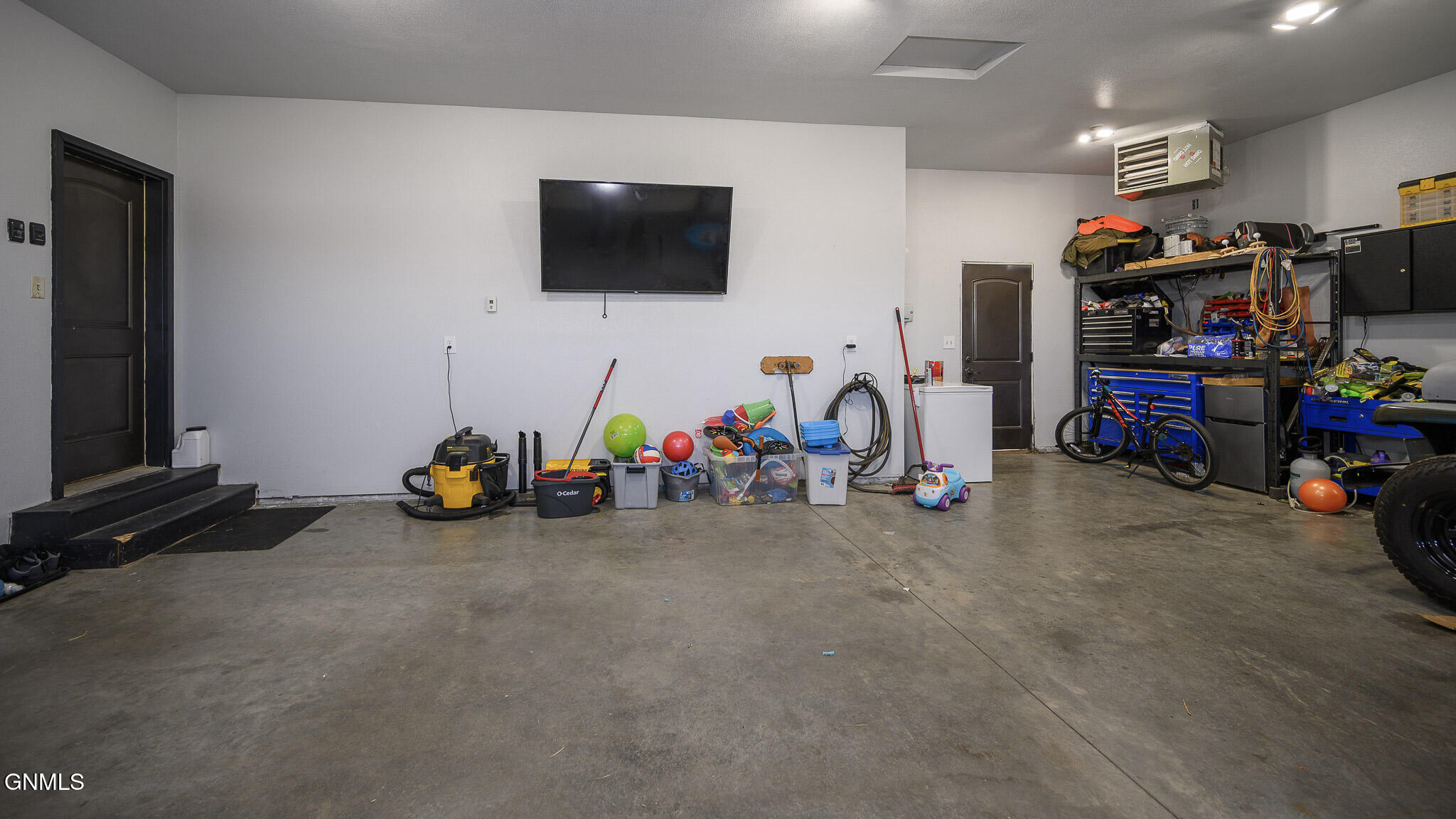 property viewer photo 44