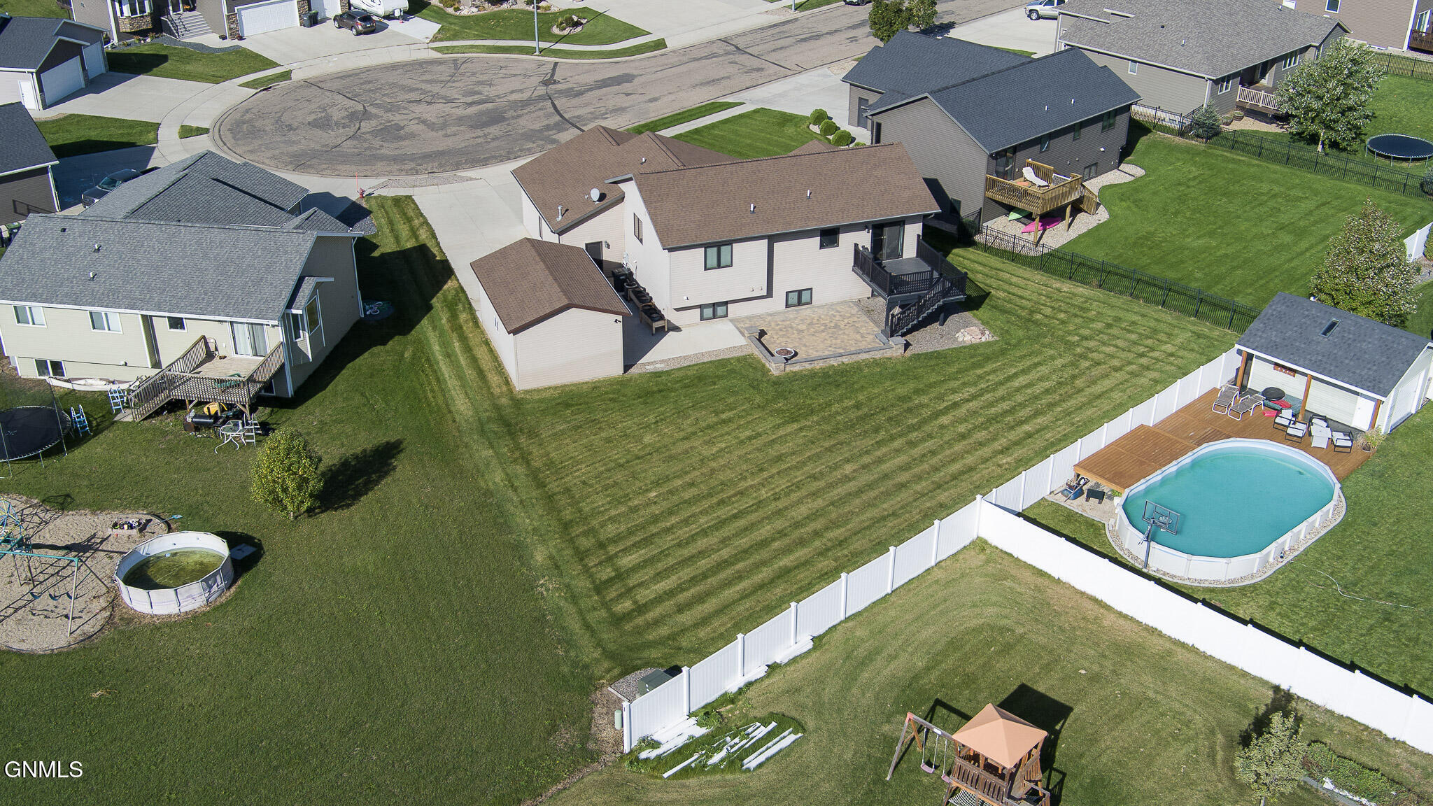 property viewer photo 8