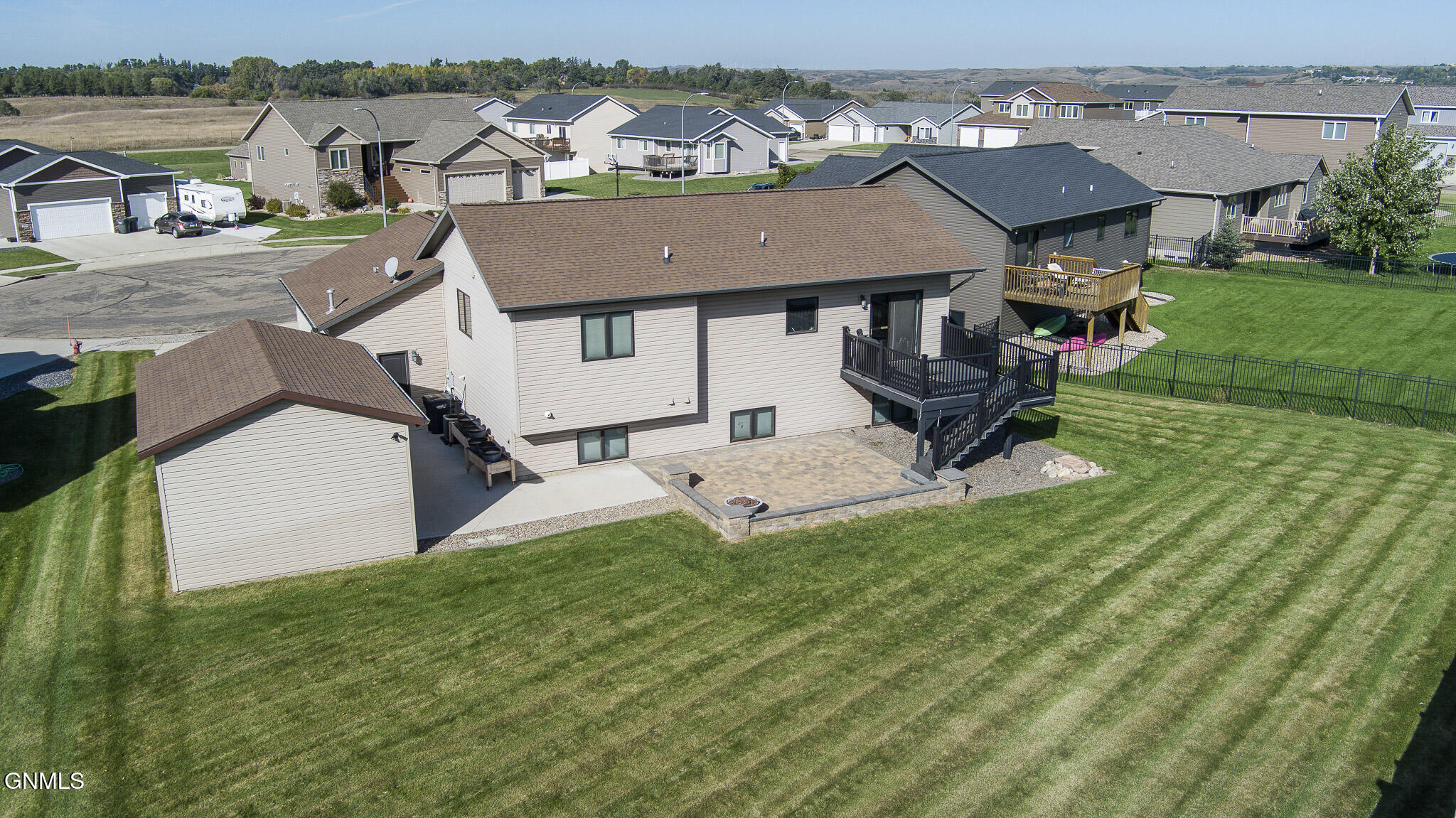 property viewer photo 9