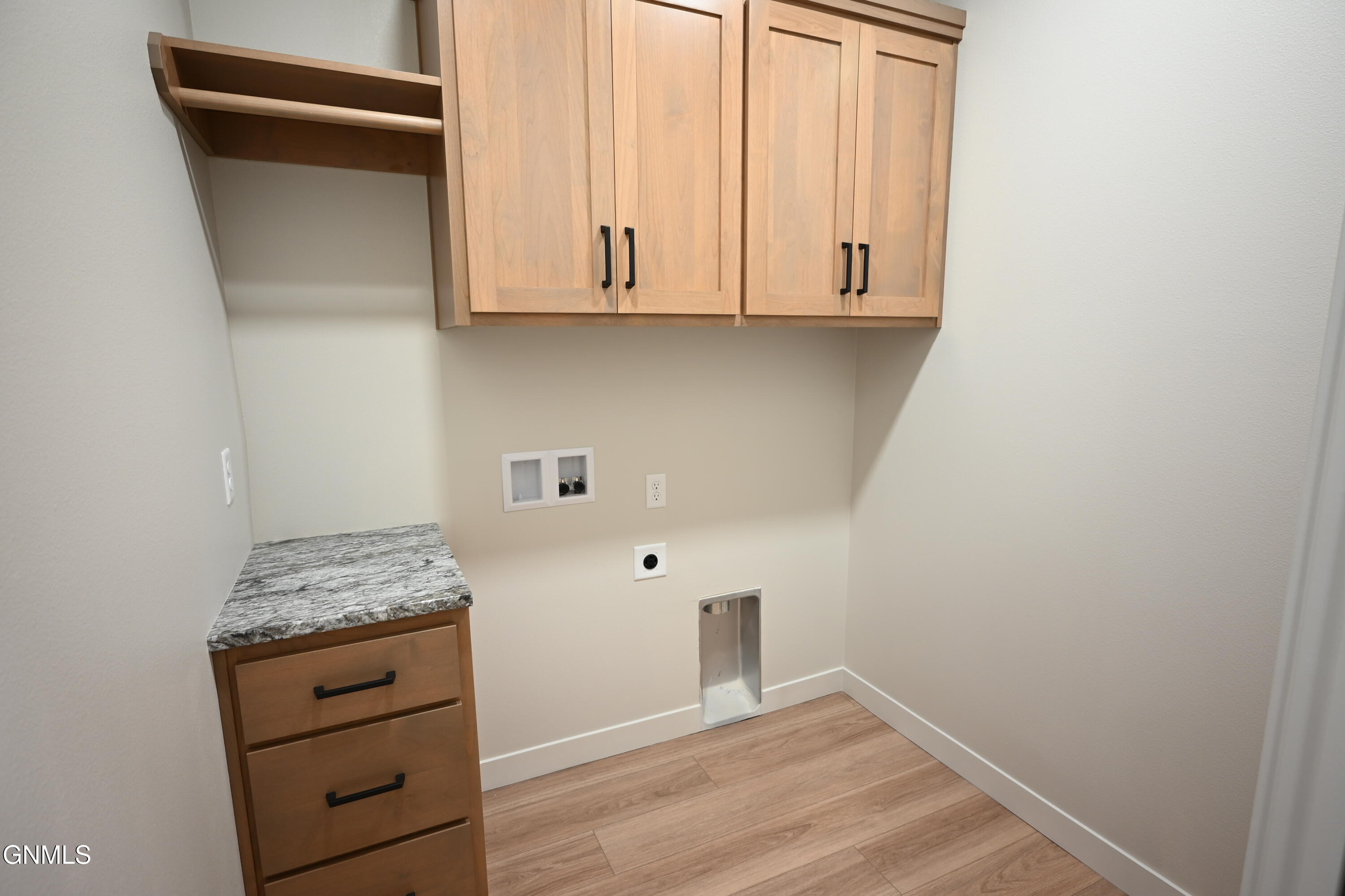 property viewer photo 22