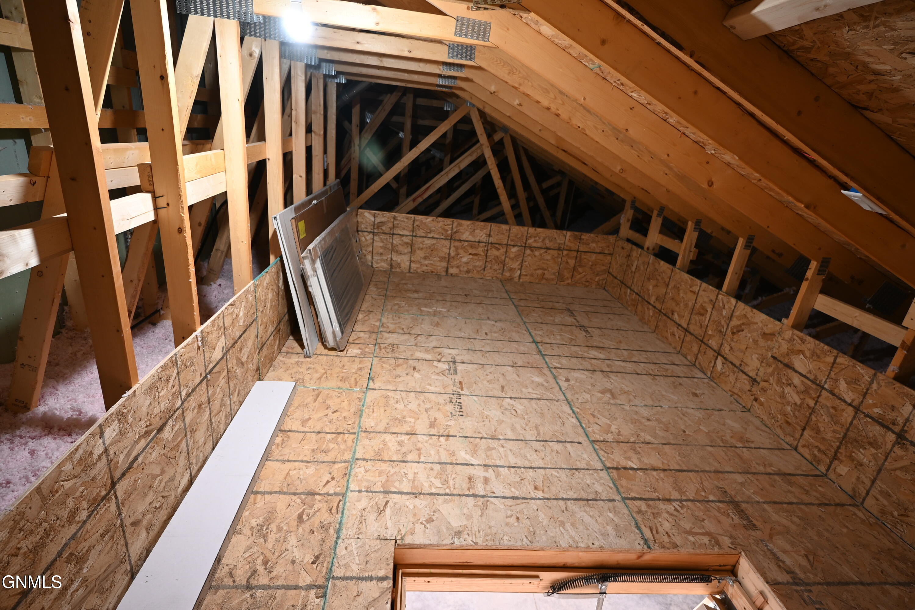 property viewer photo 27