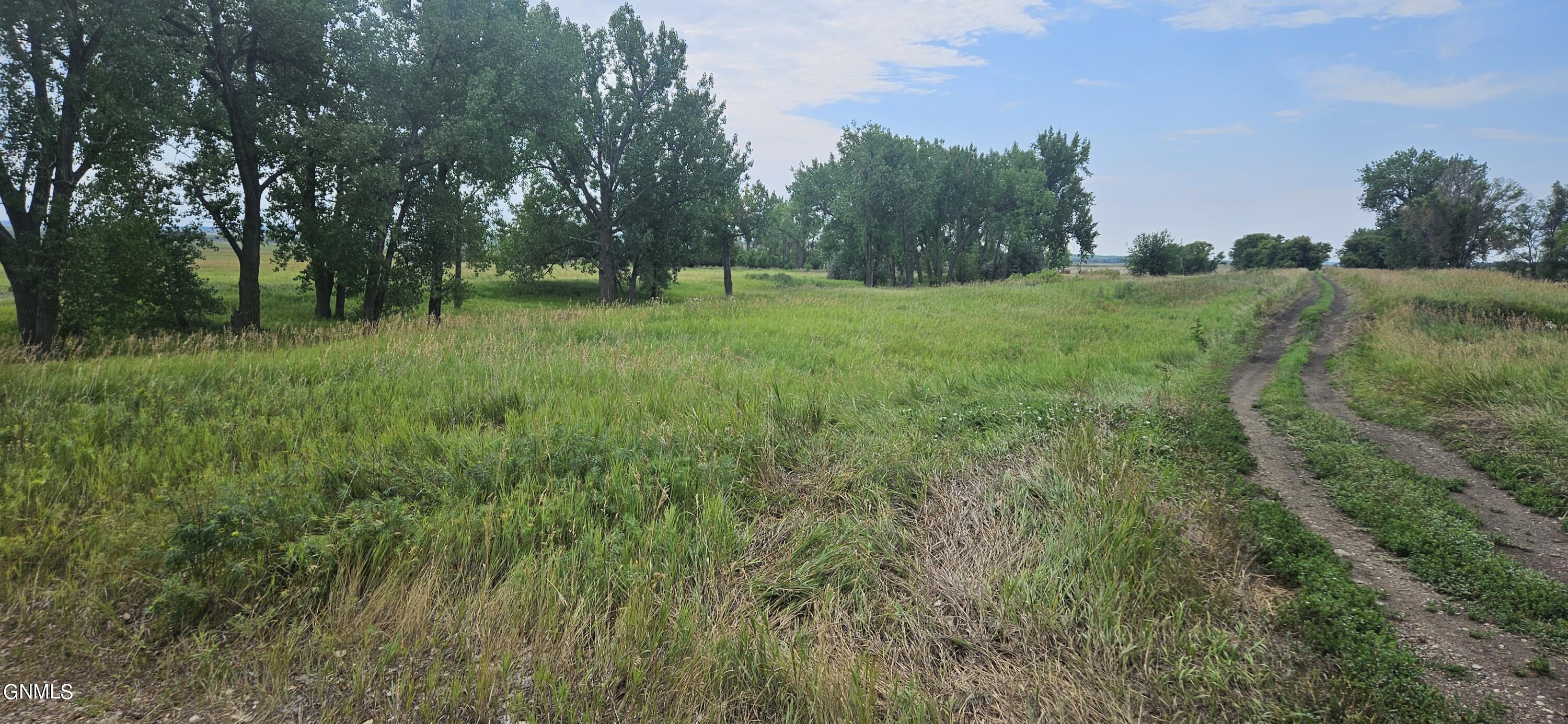 main property photo 11