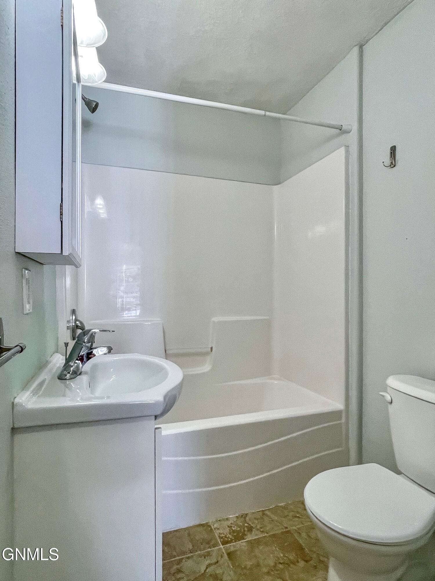 property viewer photo 18