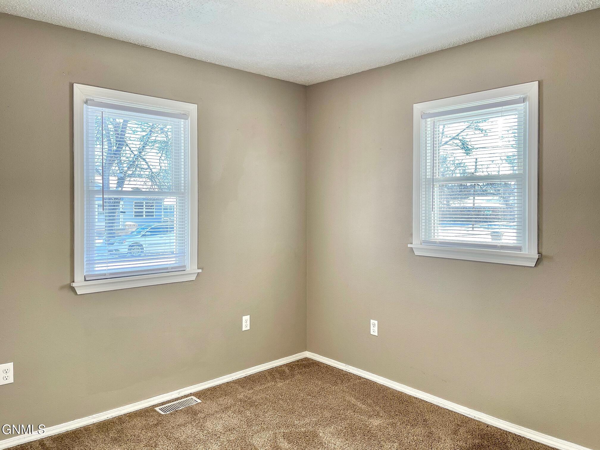 property viewer photo 19