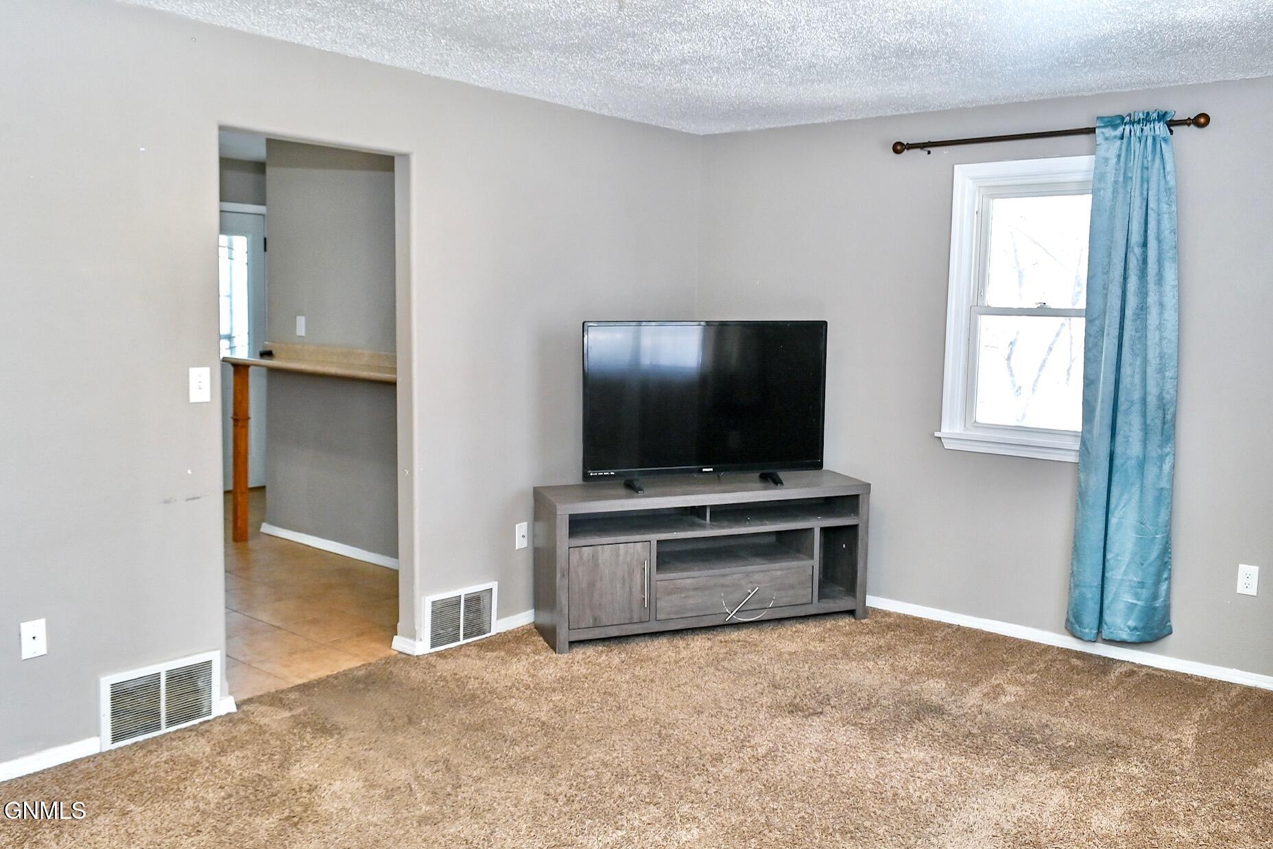 property viewer photo 7