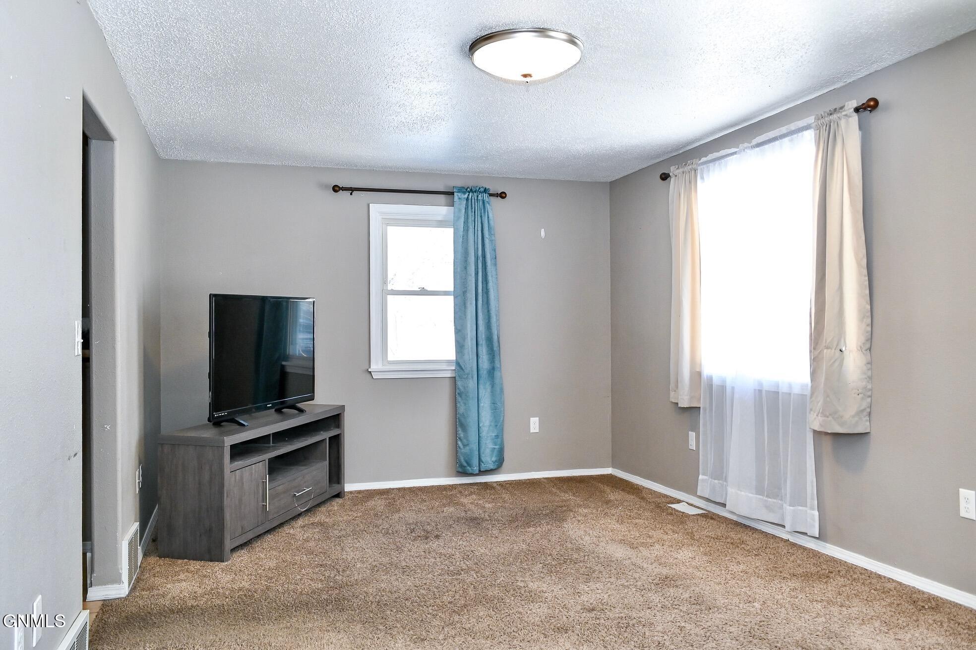 property viewer photo 8