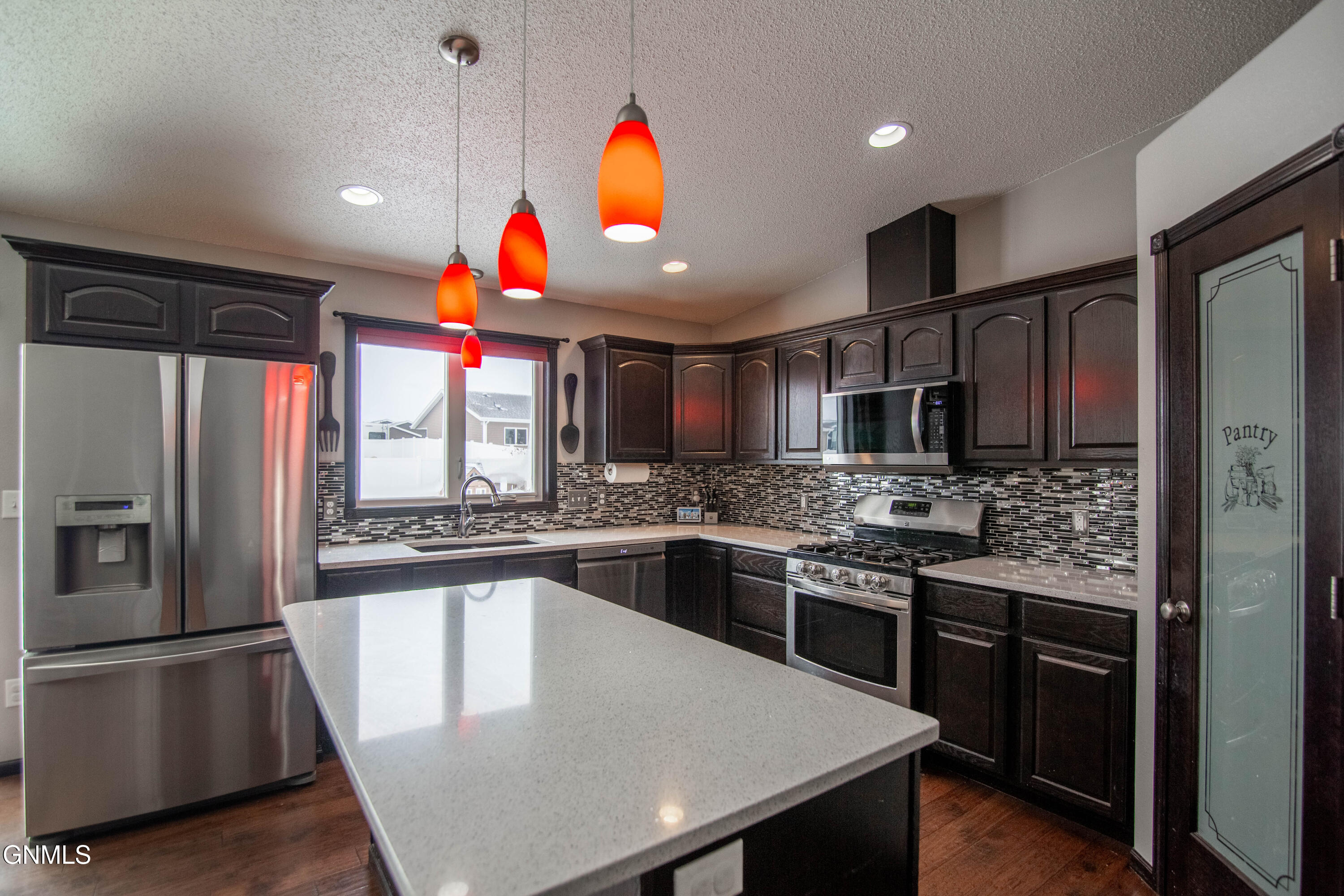 property viewer photo 18