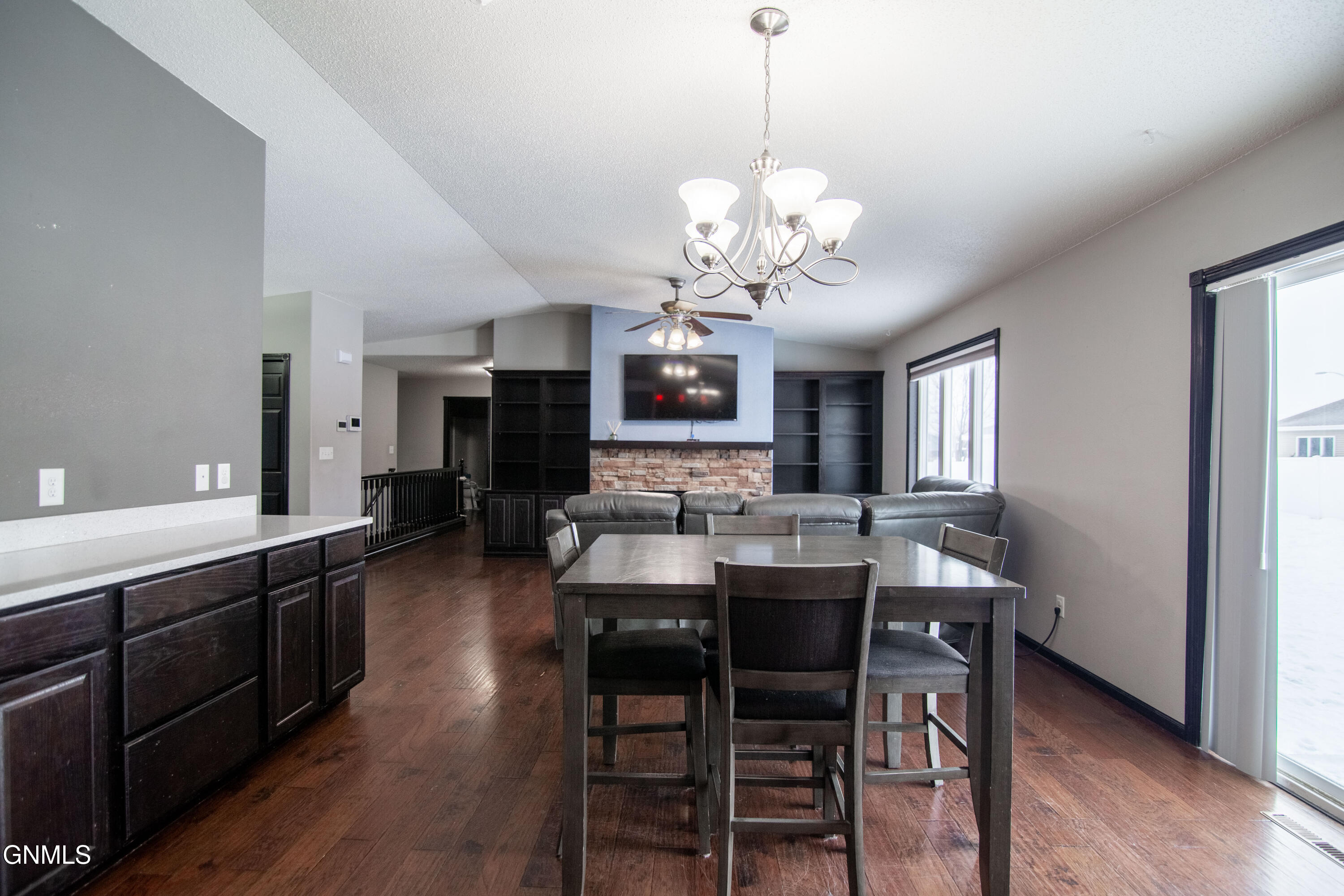 property viewer photo 22