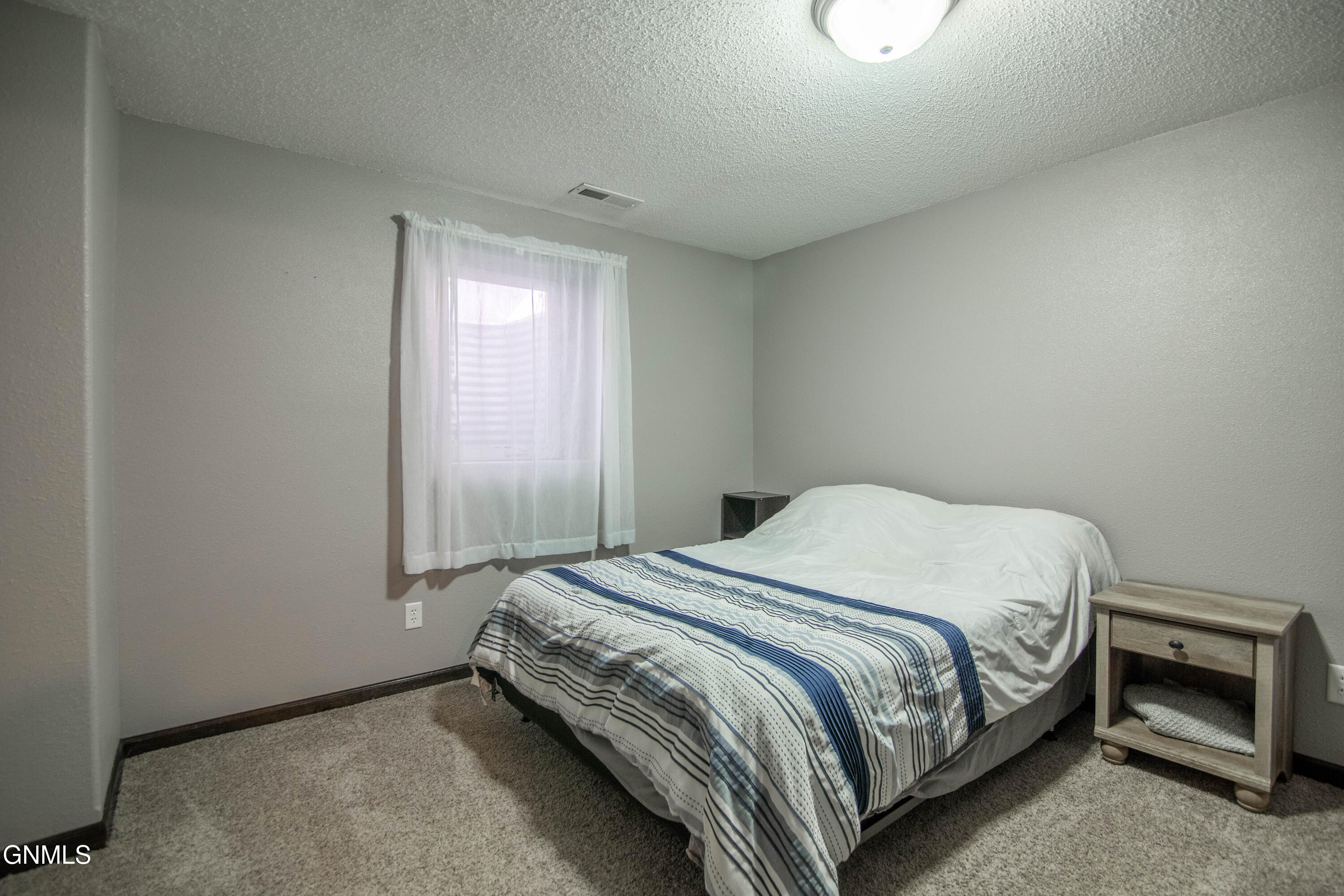 property viewer photo 42