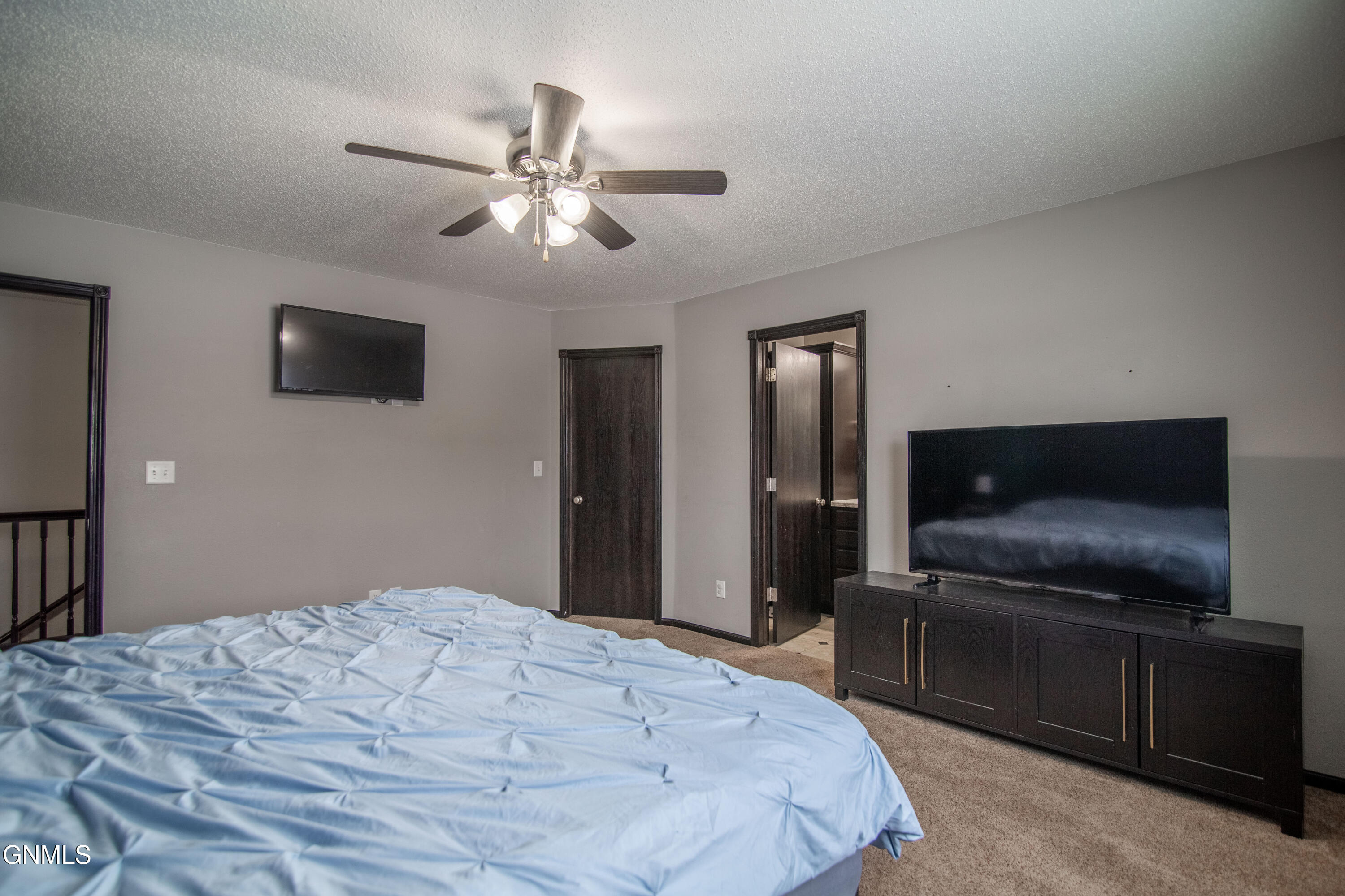 property viewer photo 49