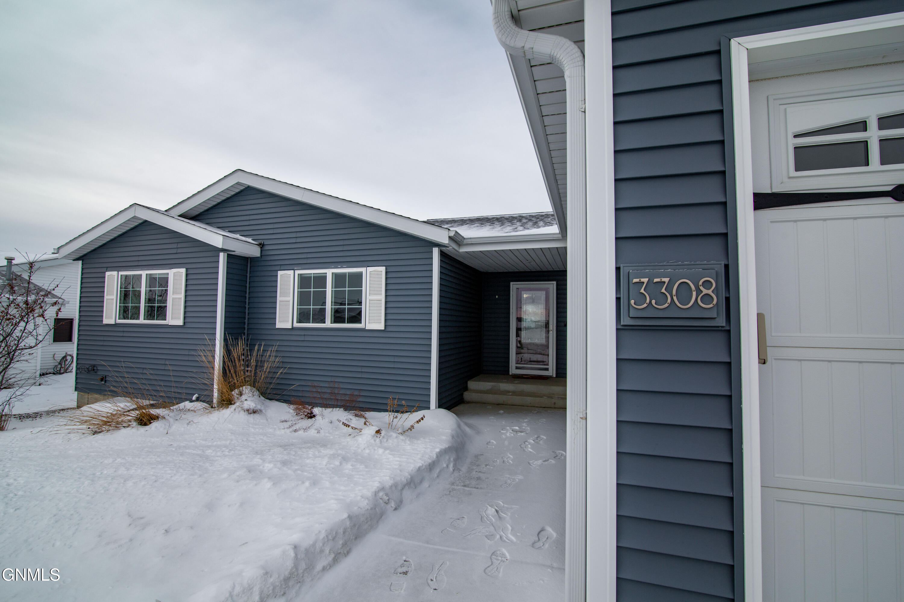 property viewer photo 5