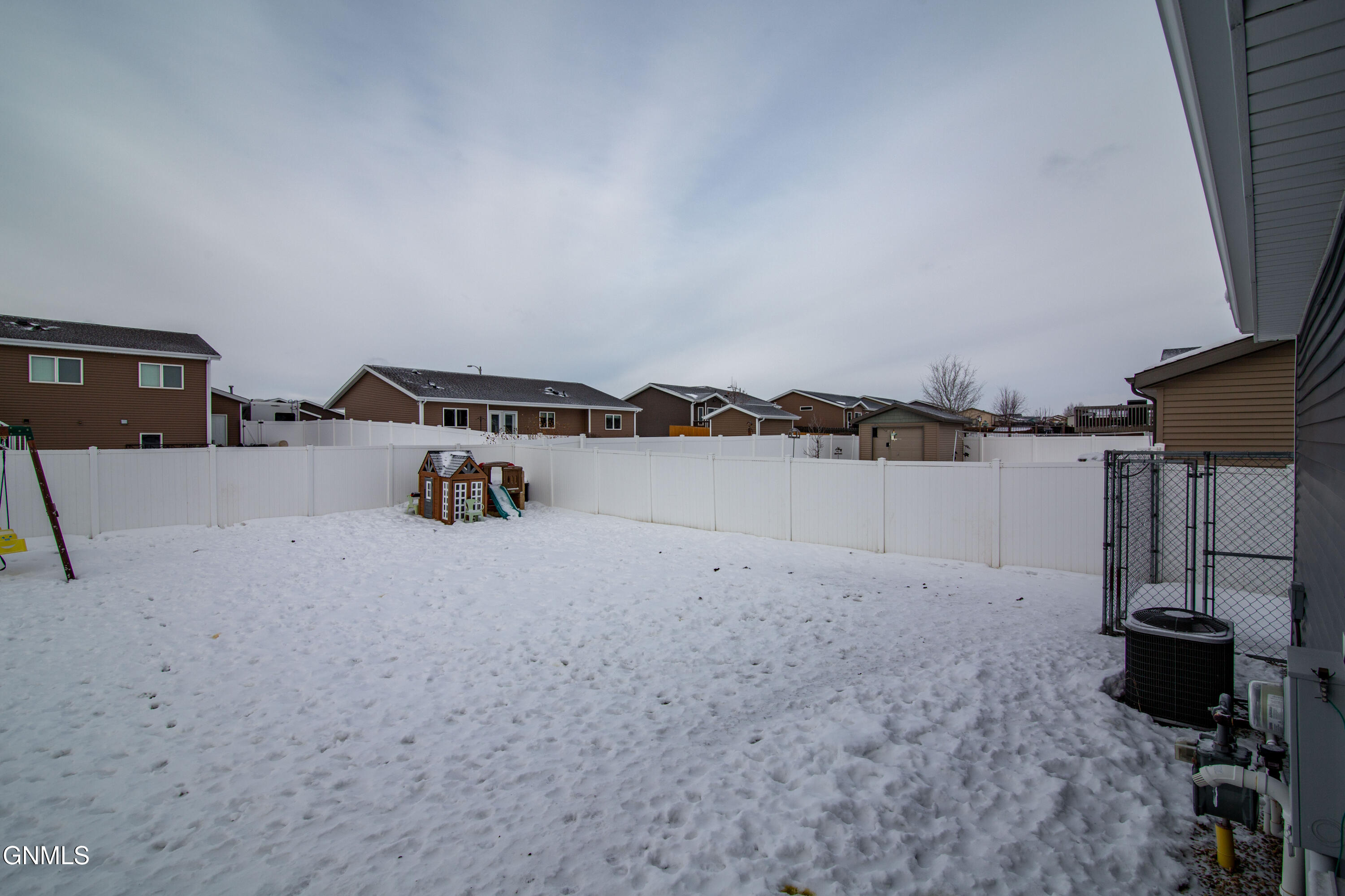 property viewer photo 8