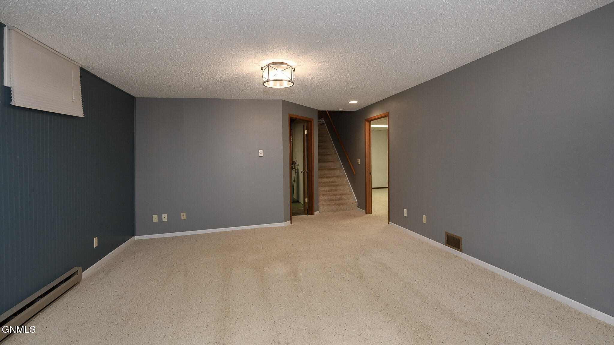 property viewer photo 19