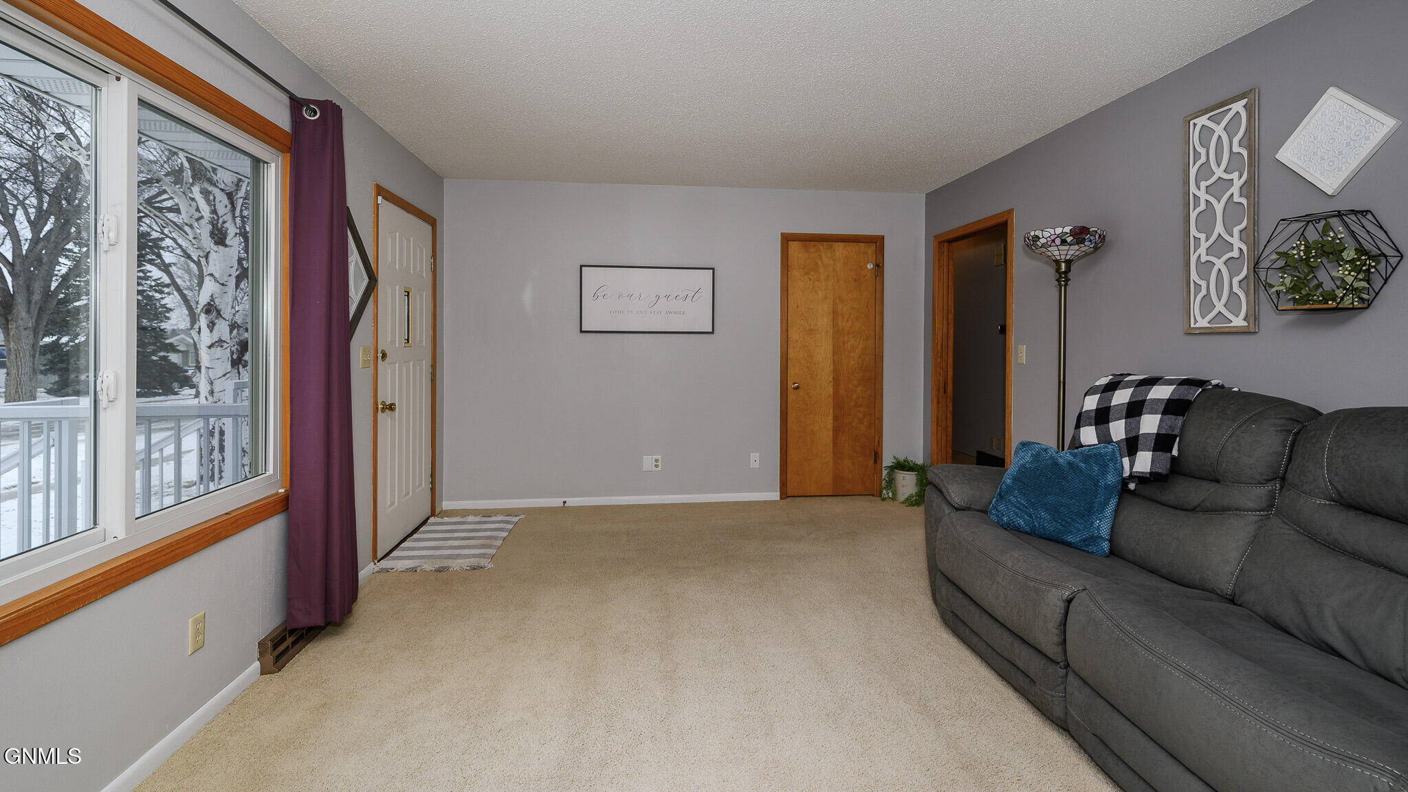 property viewer photo 2